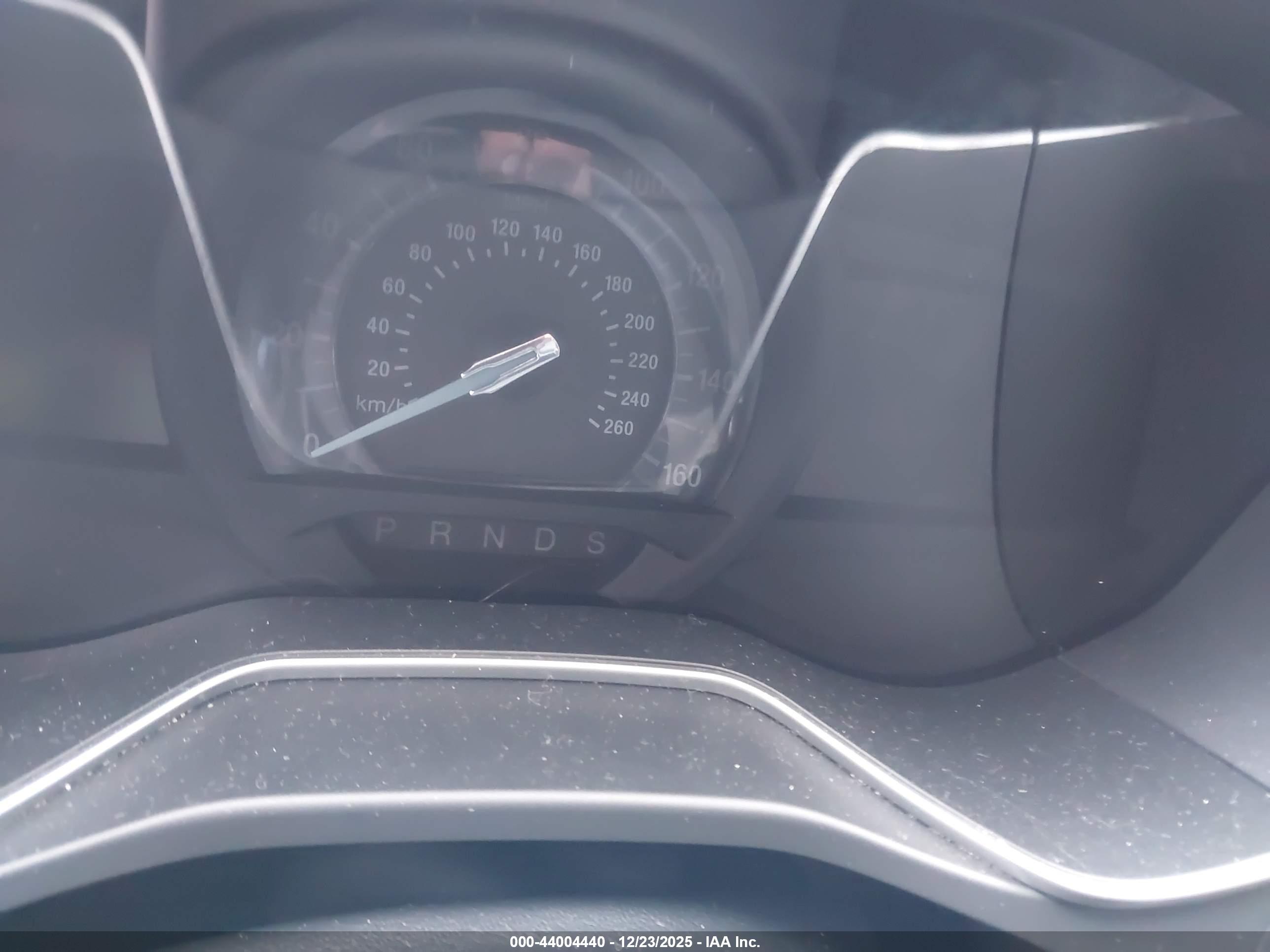 FORD FUSION image 7