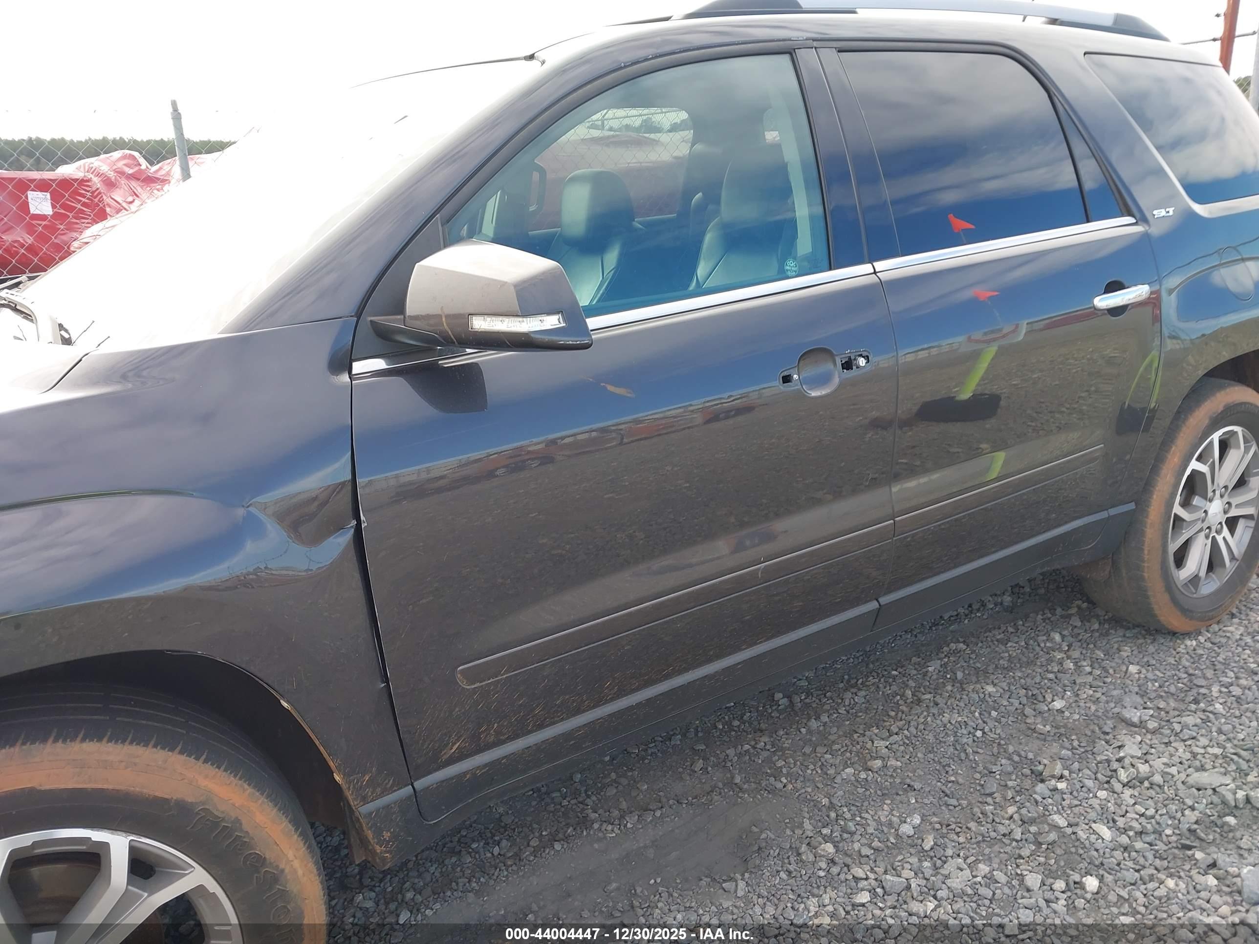 GMC ACADIA image 6