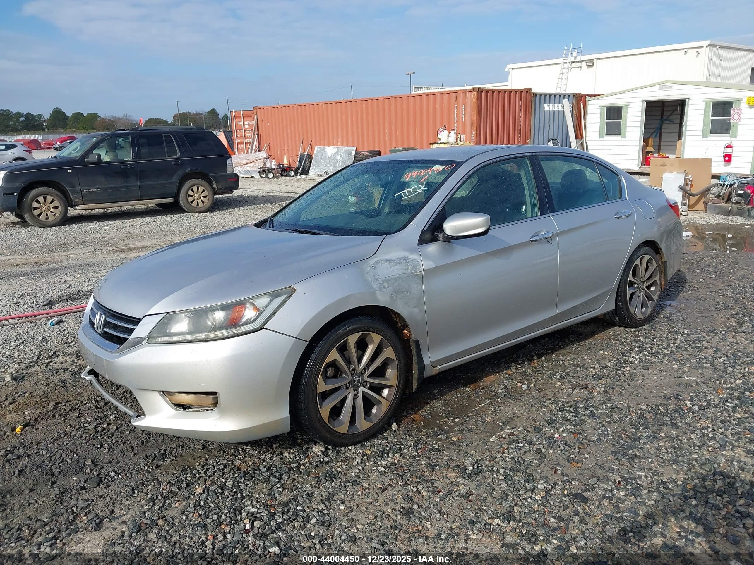 HONDA ACCORD image 2