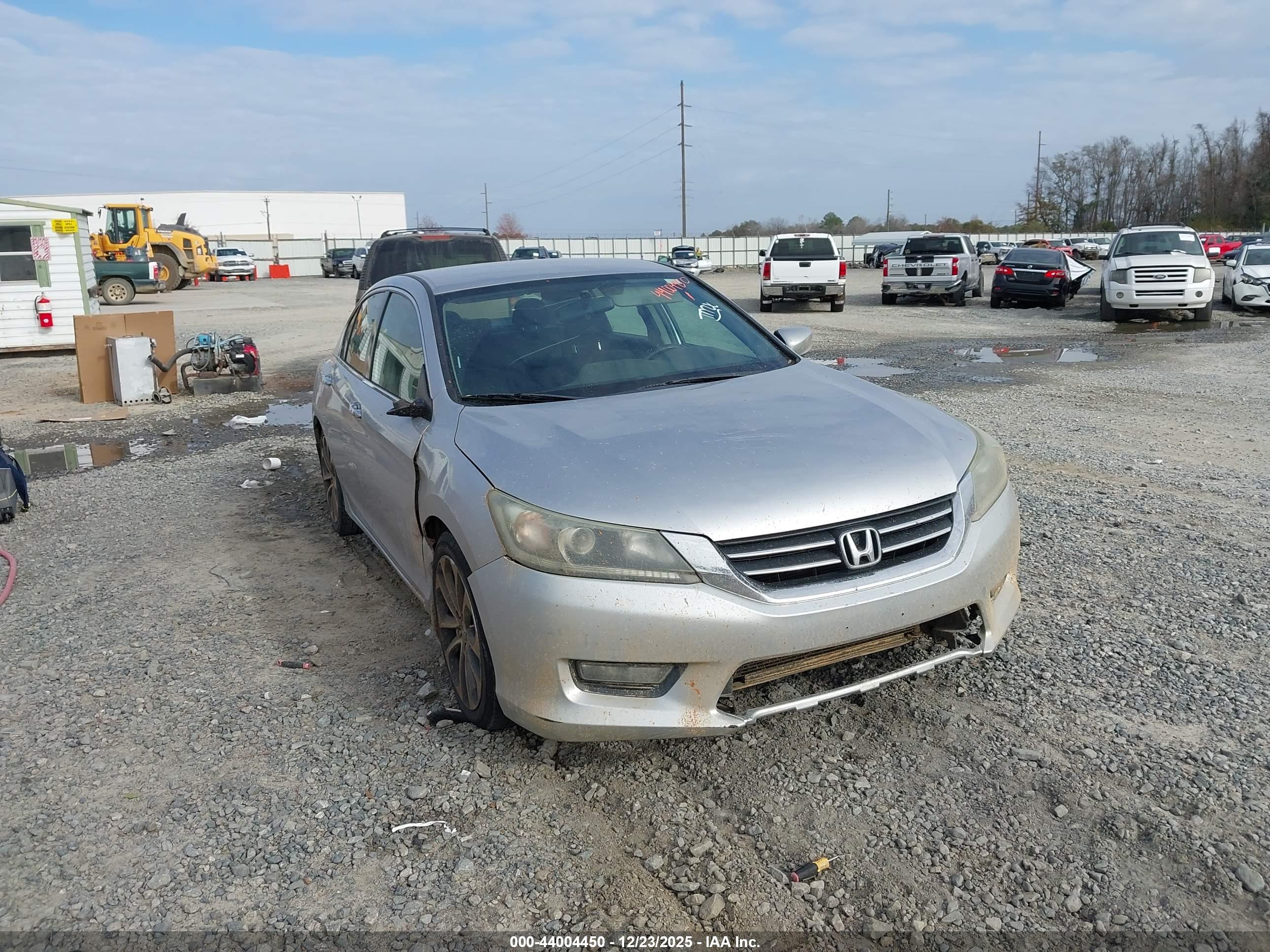 HONDA ACCORD image 6