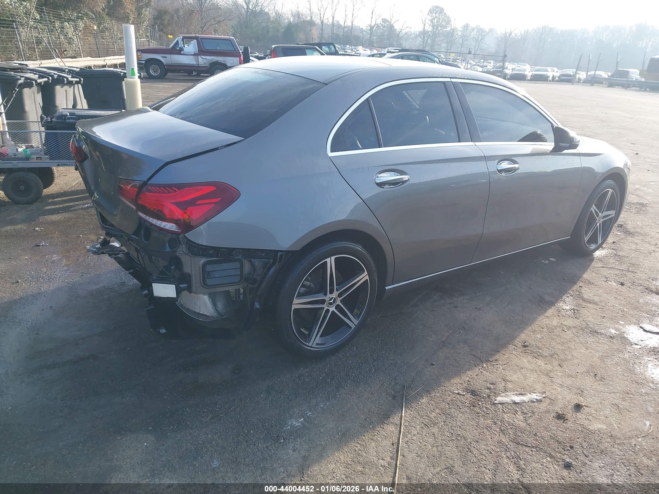 MERCEDES-BENZ A image 4