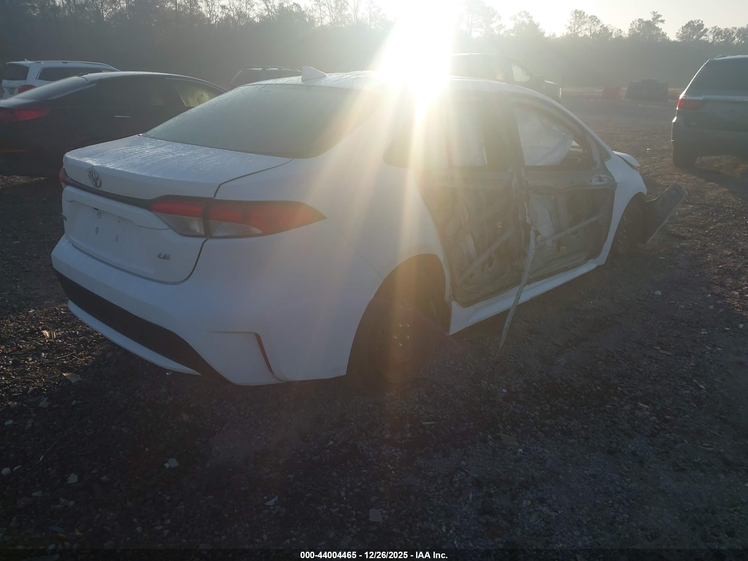 TOYOTA COROLLA image 4