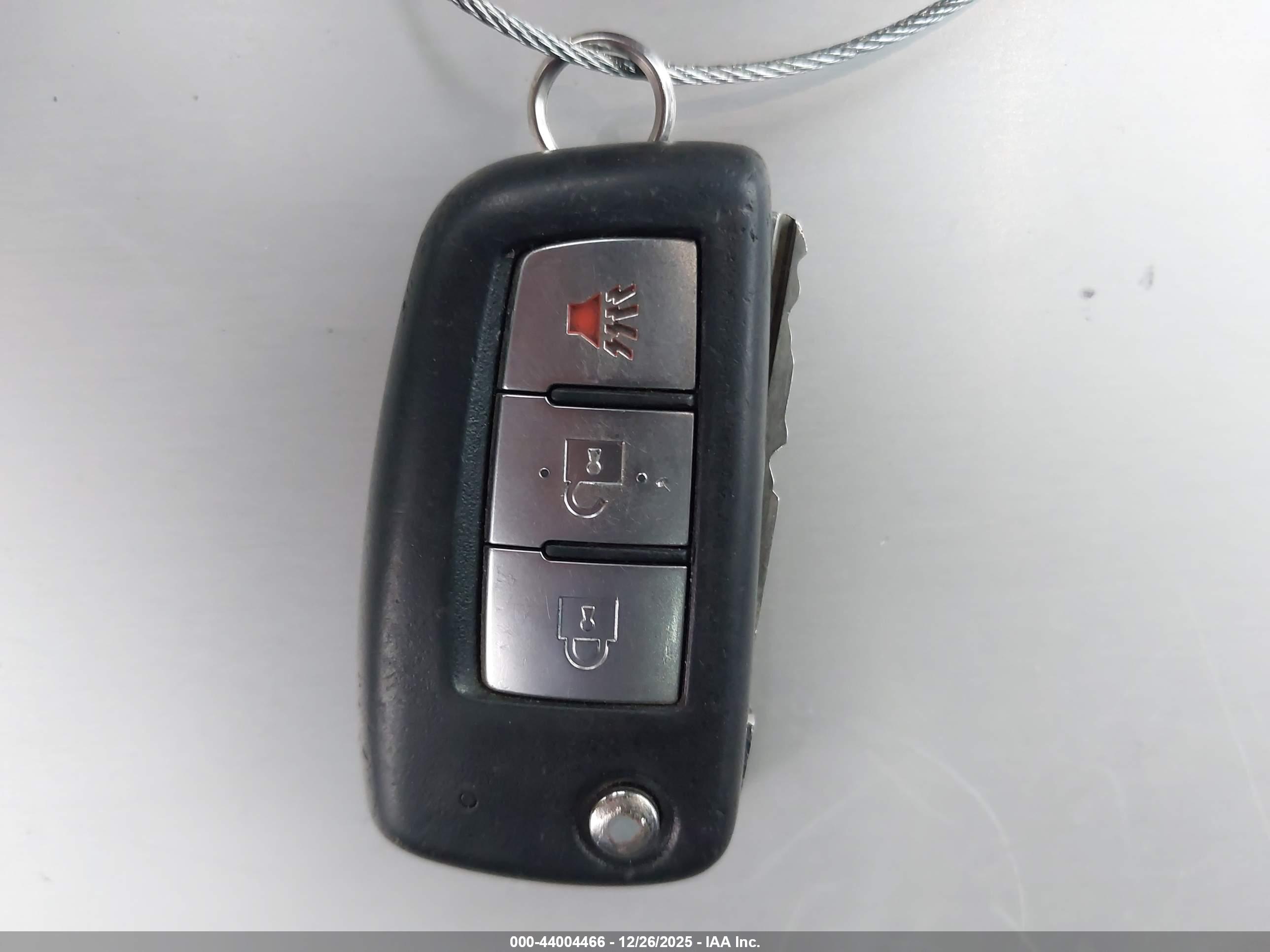 NISSAN ROGUE image 11