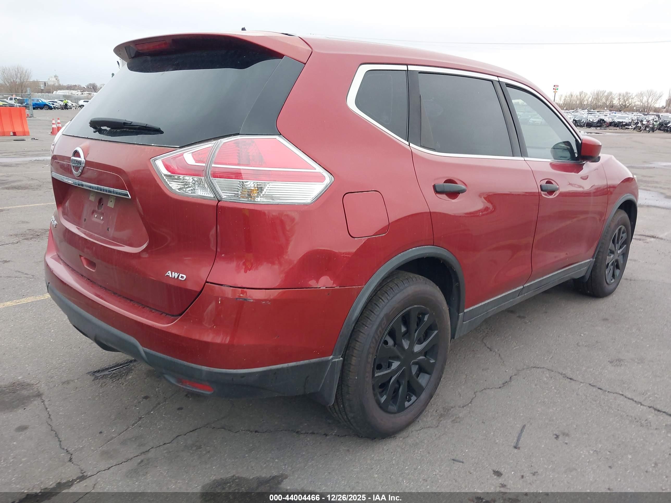 NISSAN ROGUE image 4