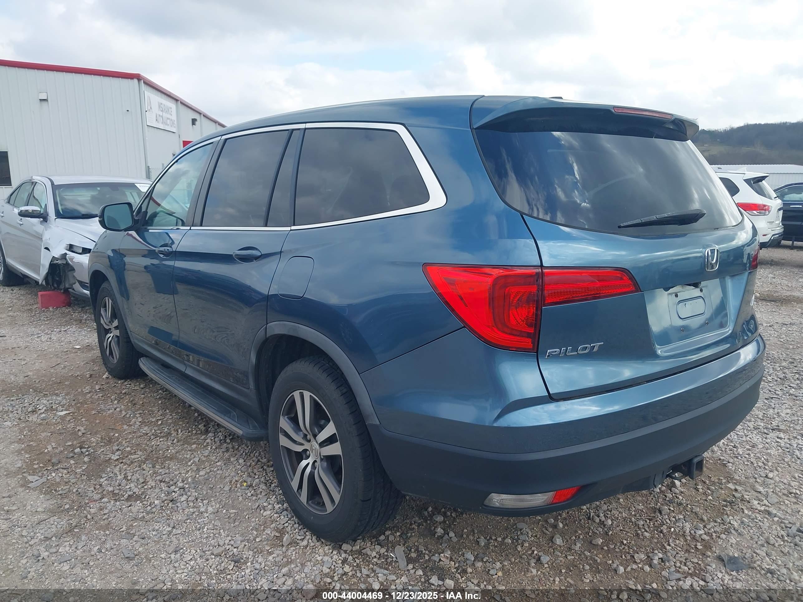 HONDA PILOT image 3