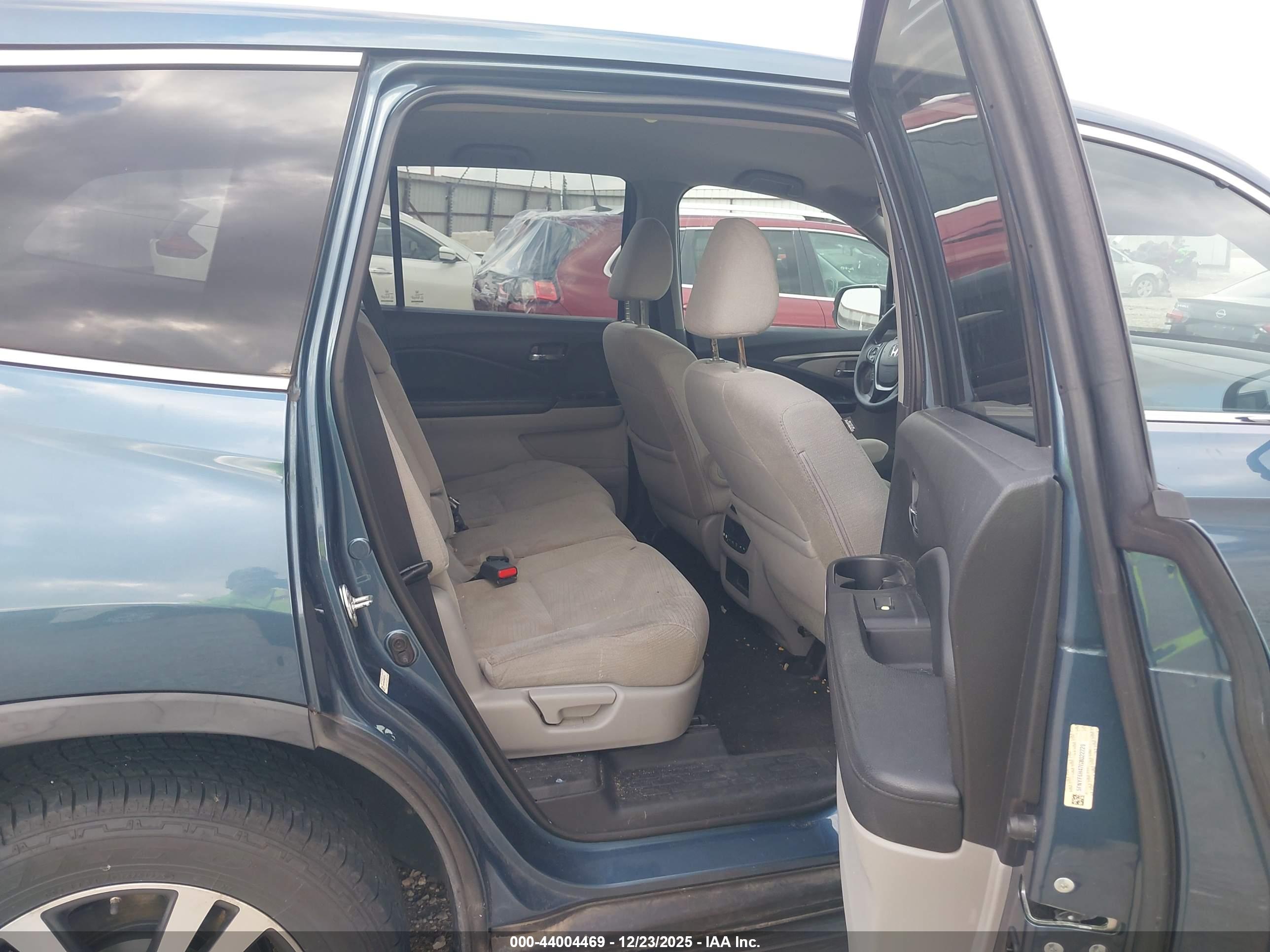 HONDA PILOT image 8