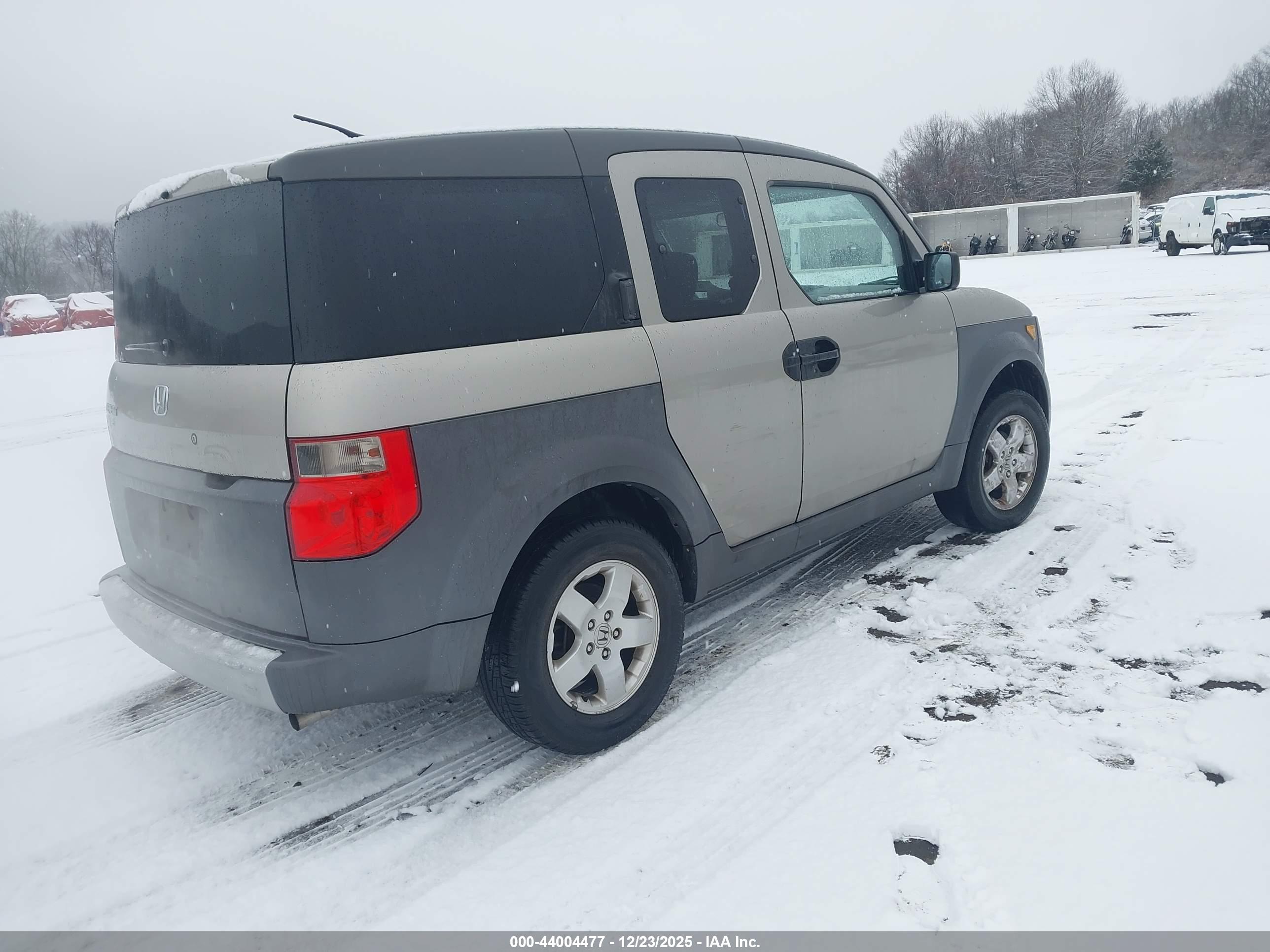 HONDA ELEMENT image 4