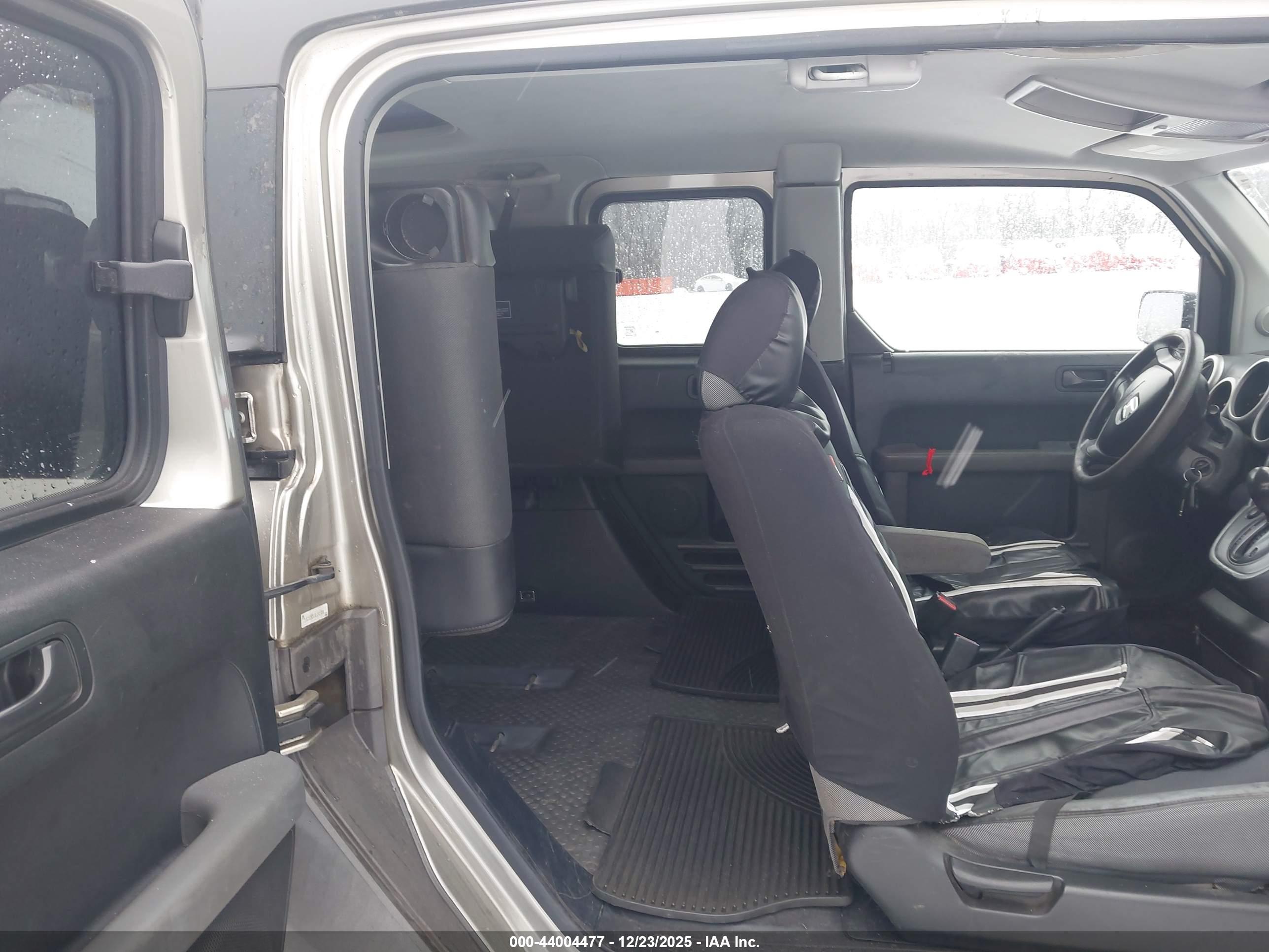 HONDA ELEMENT image 8