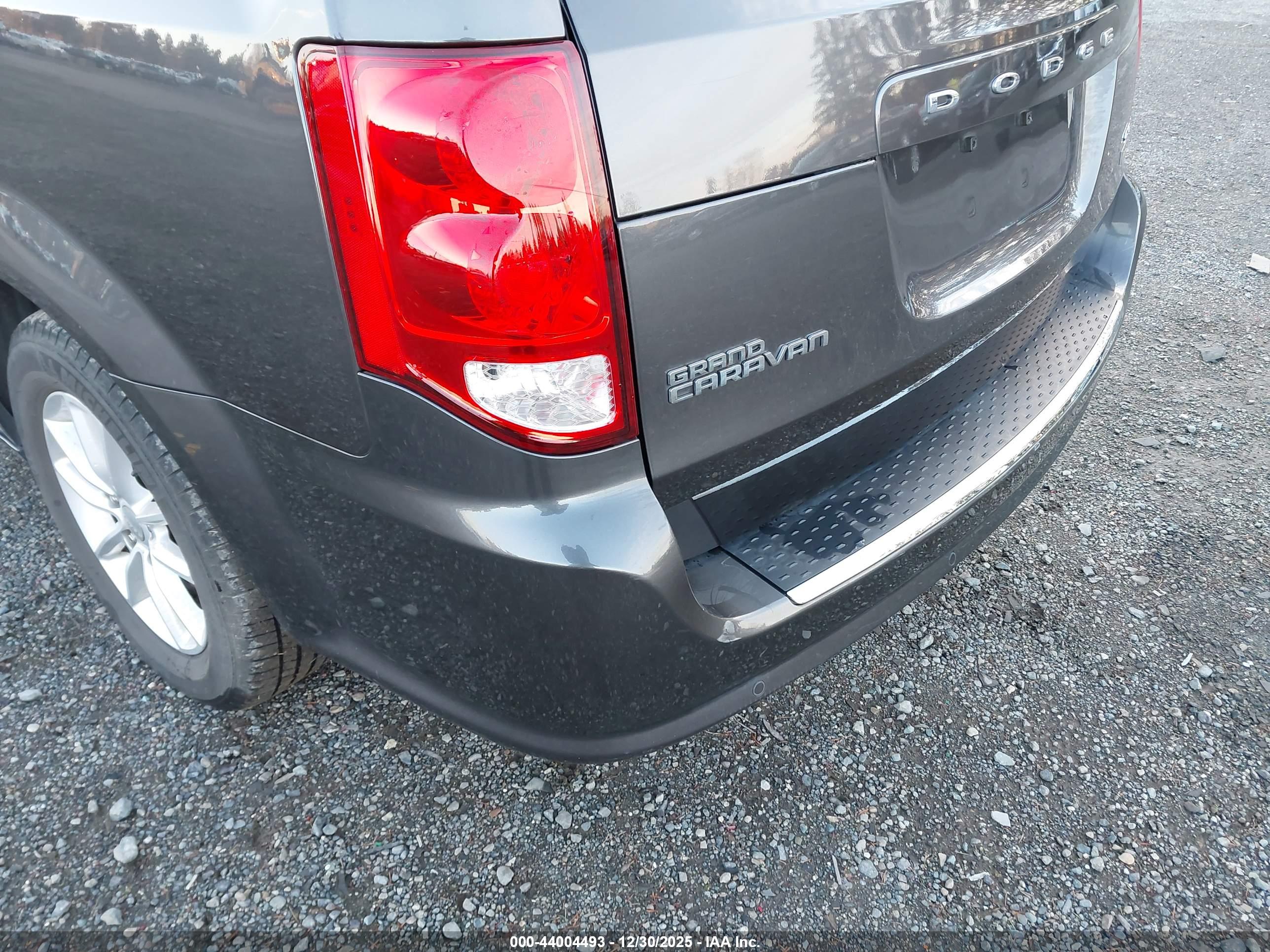 DODGE GRAND image 6