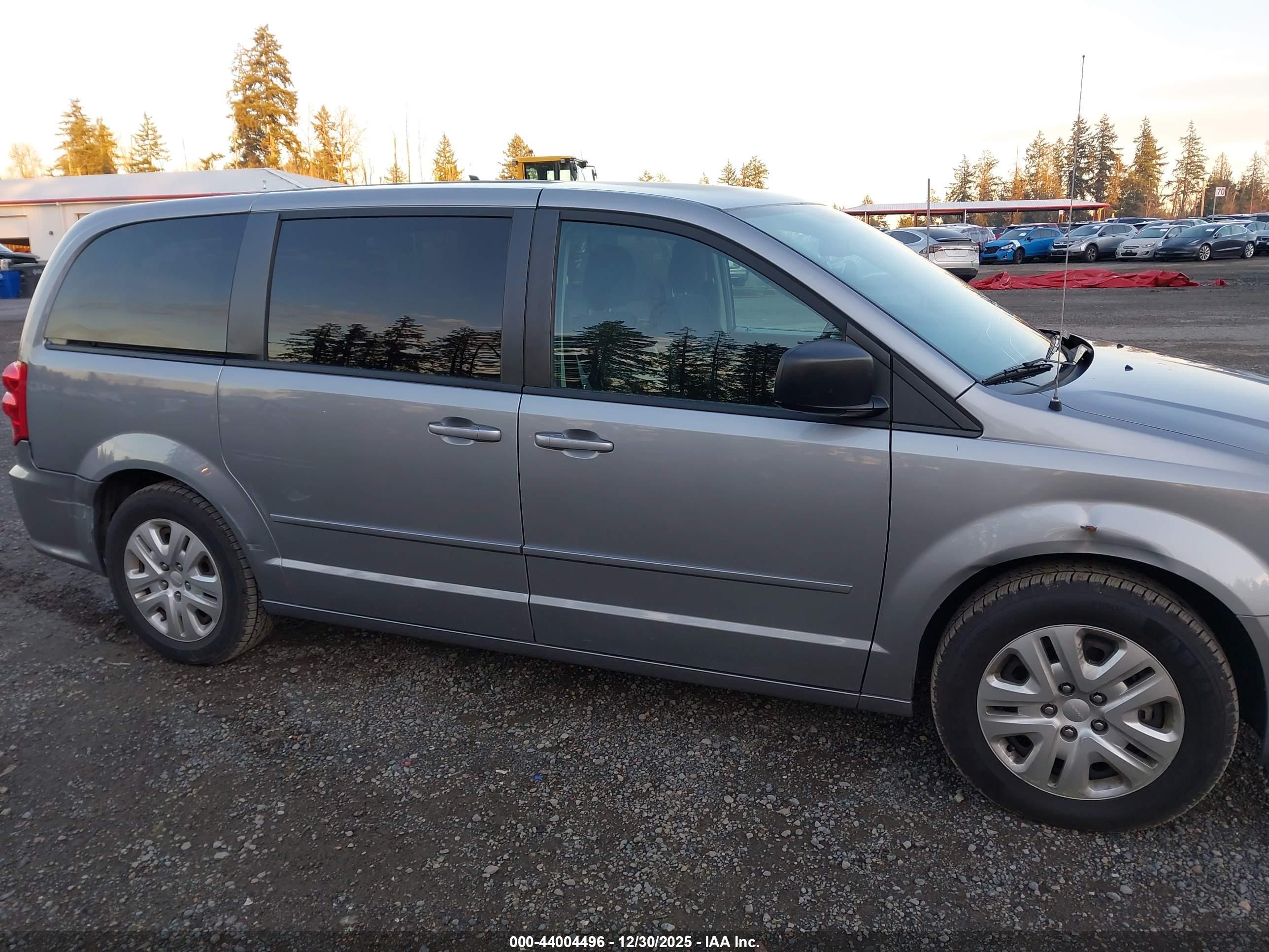DODGE GRAND image 6