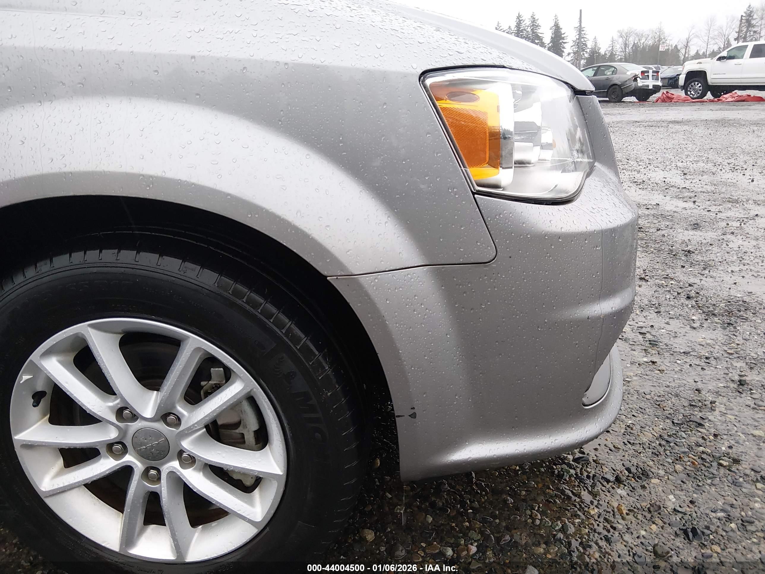 DODGE GRAND image 6