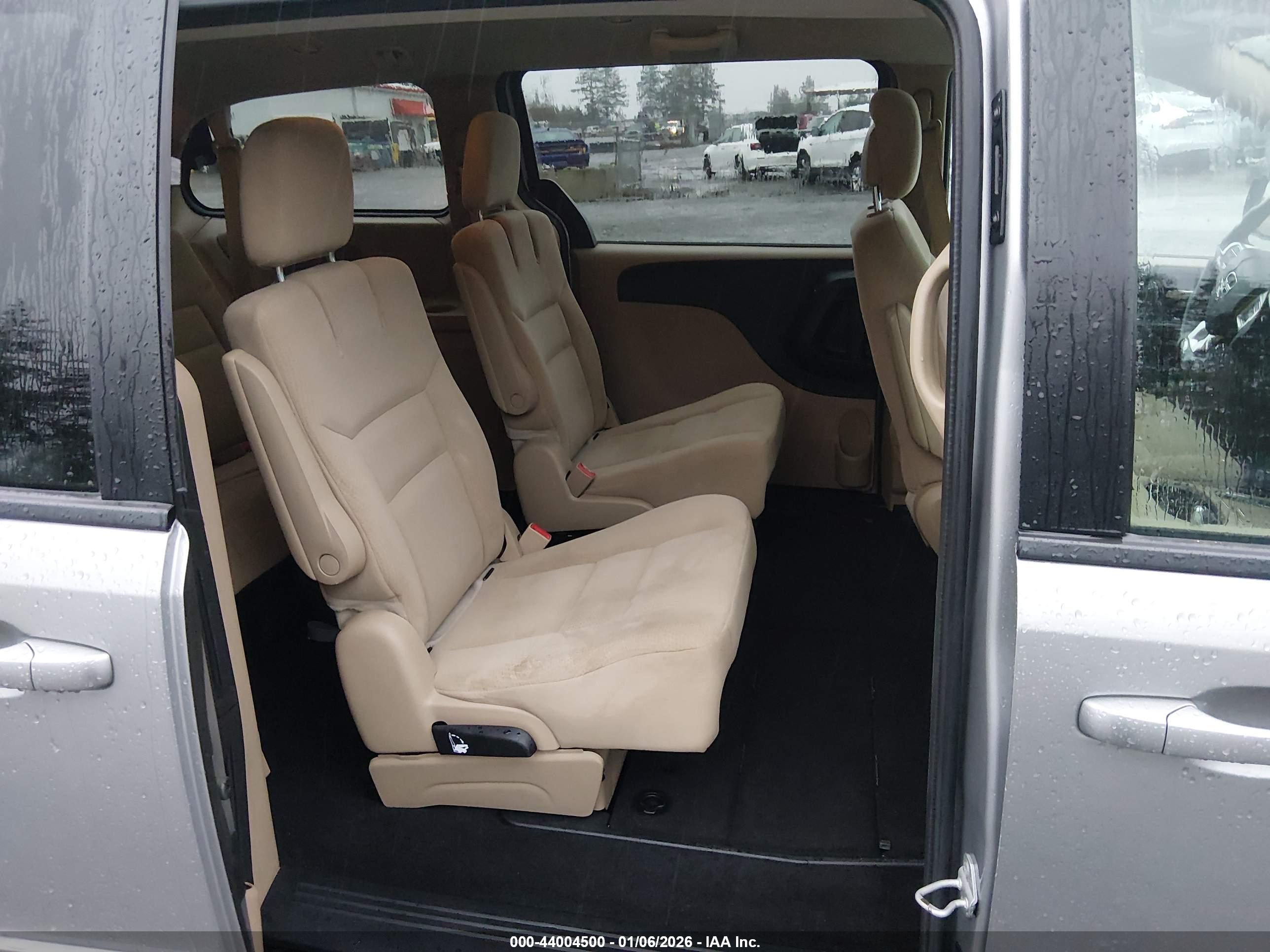 DODGE GRAND image 8