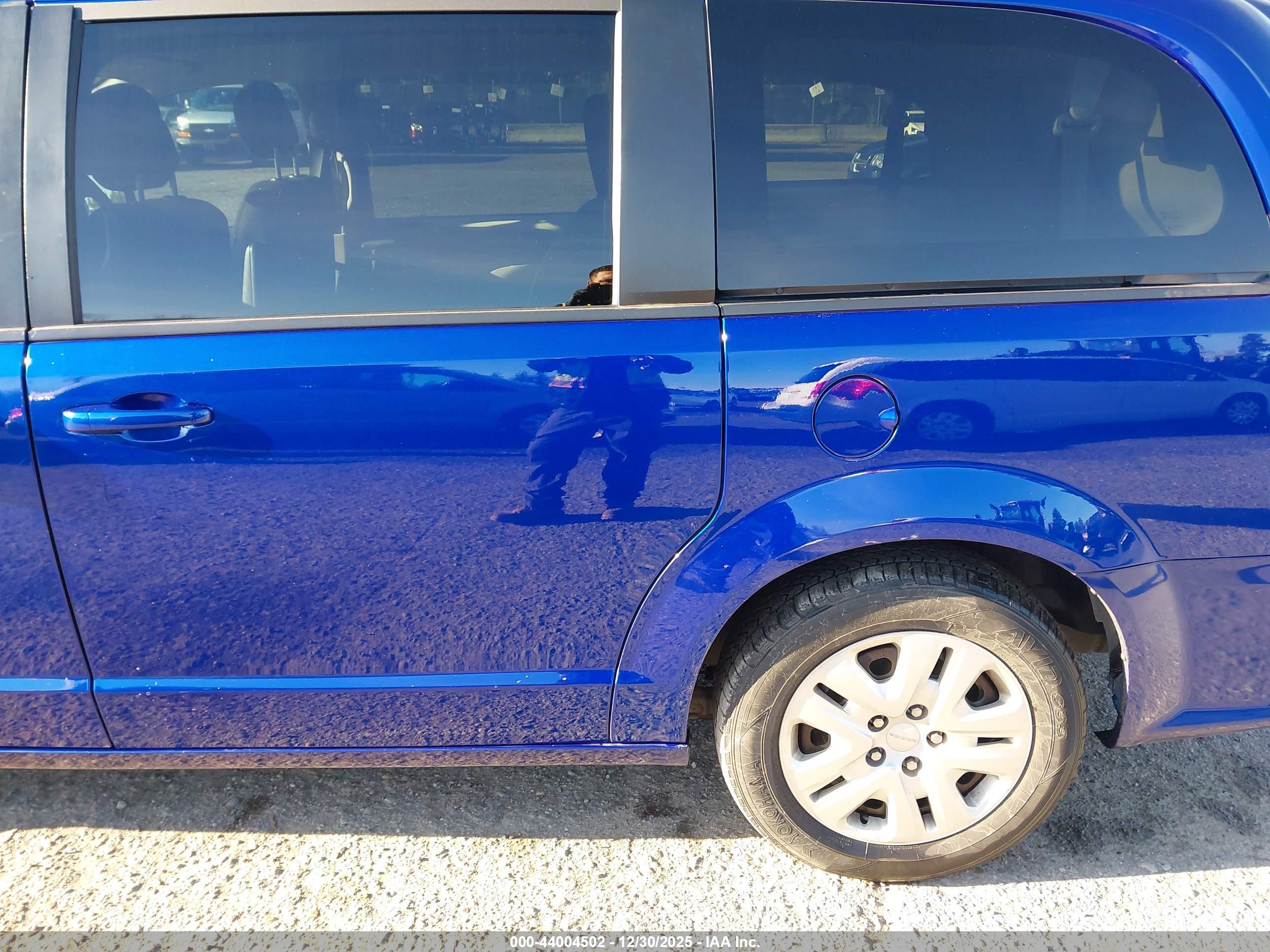 DODGE GRAND image 6
