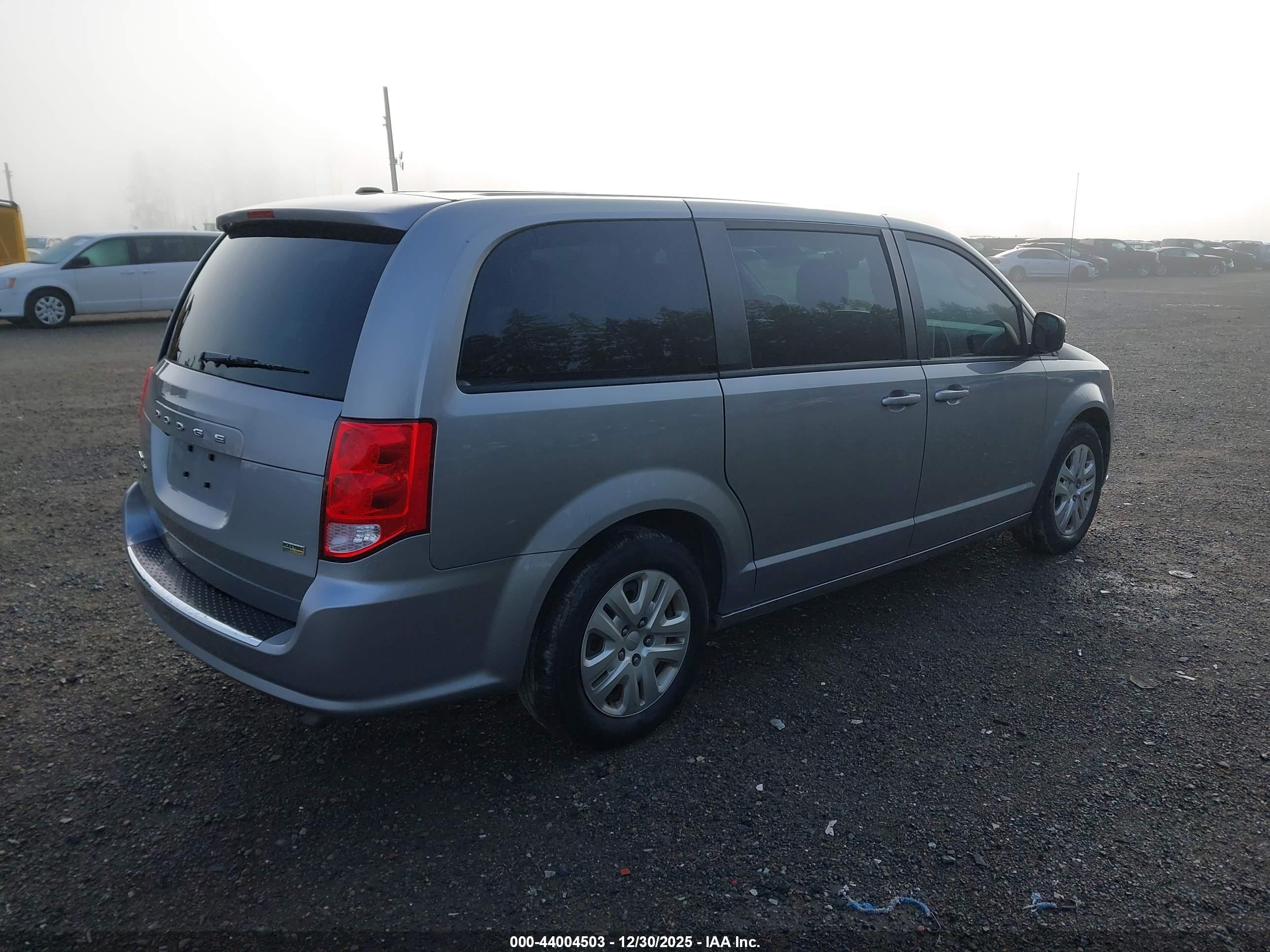 DODGE GRAND image 4