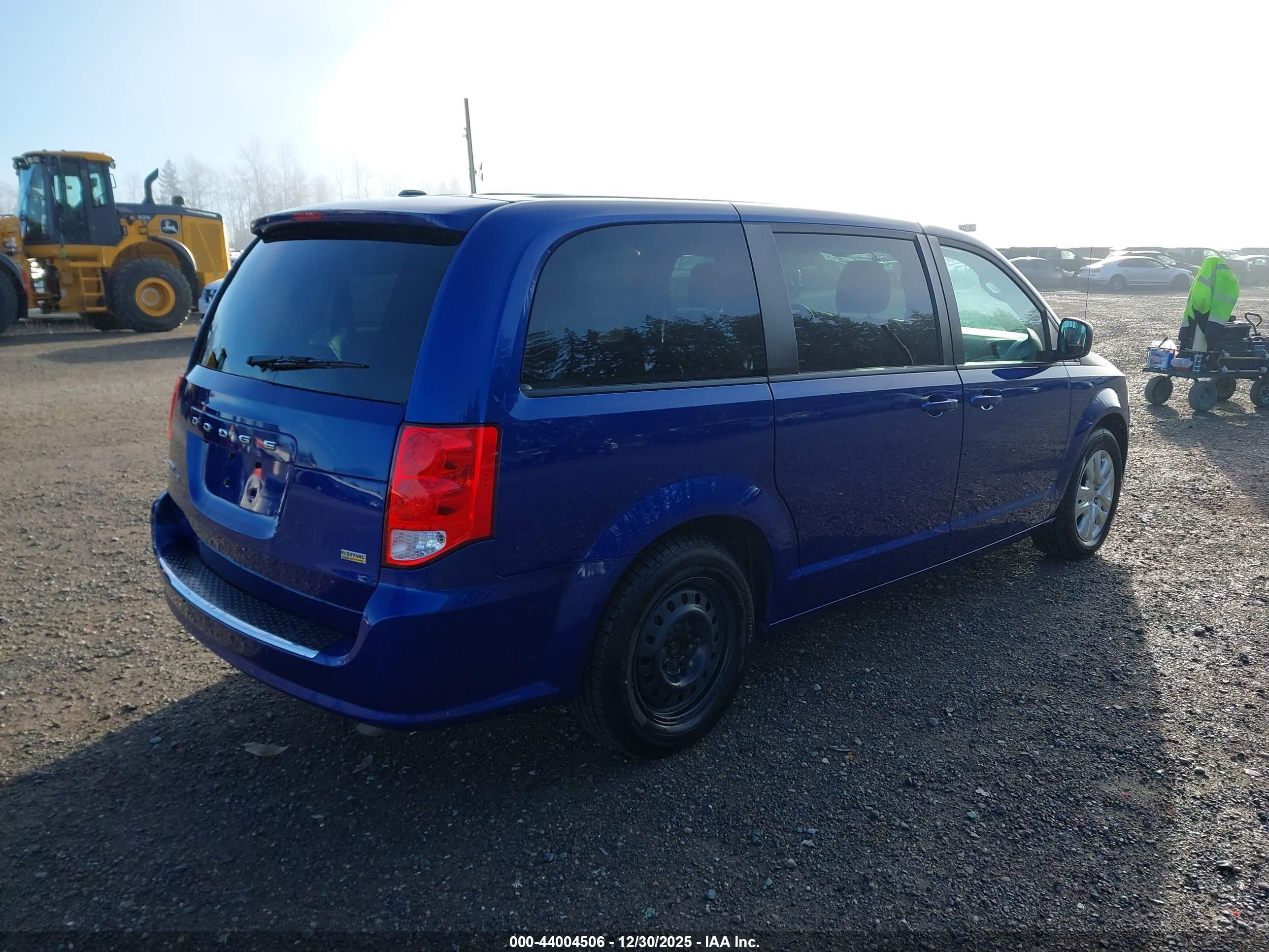DODGE GRAND image 4