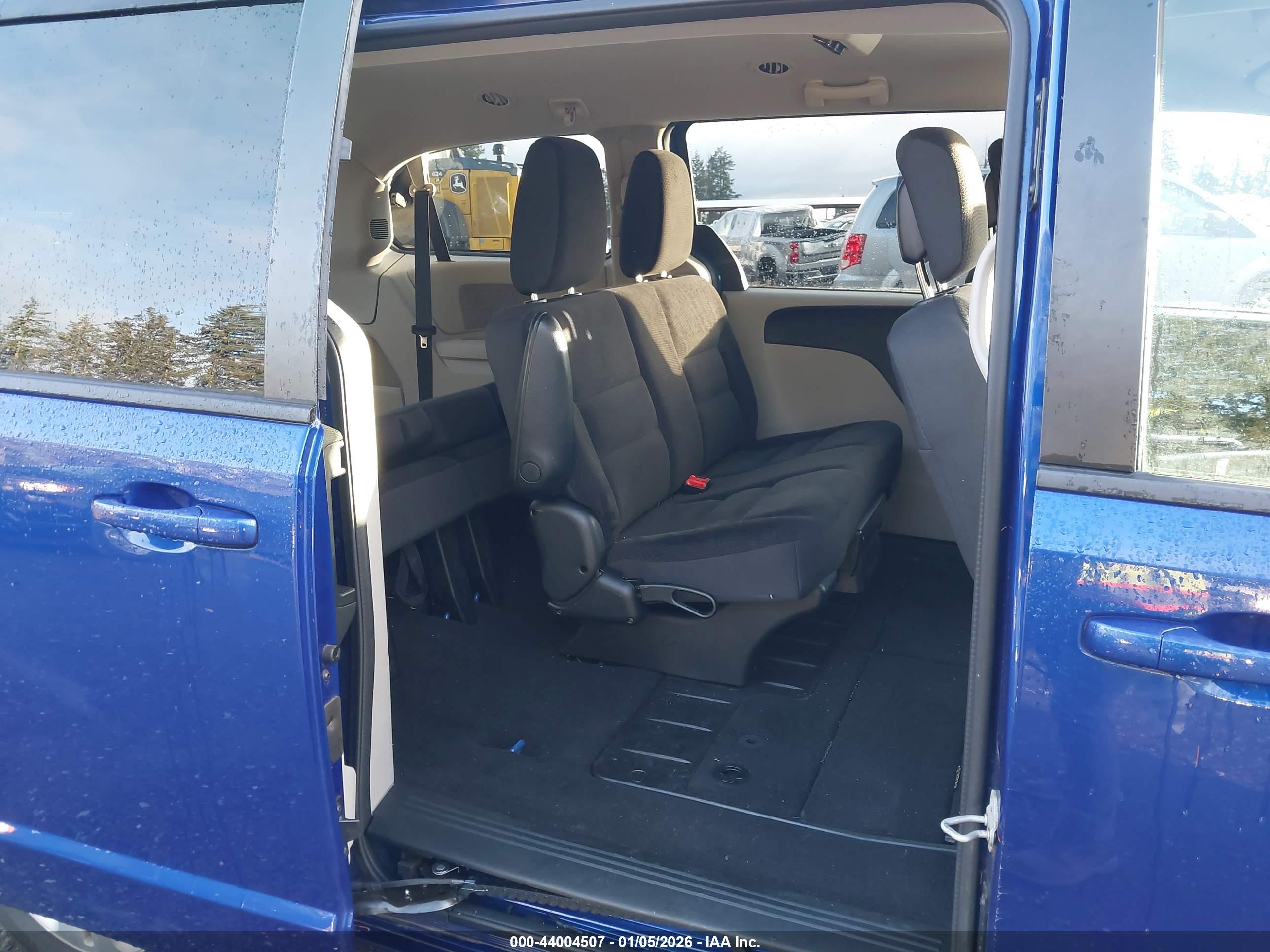 DODGE GRAND image 8