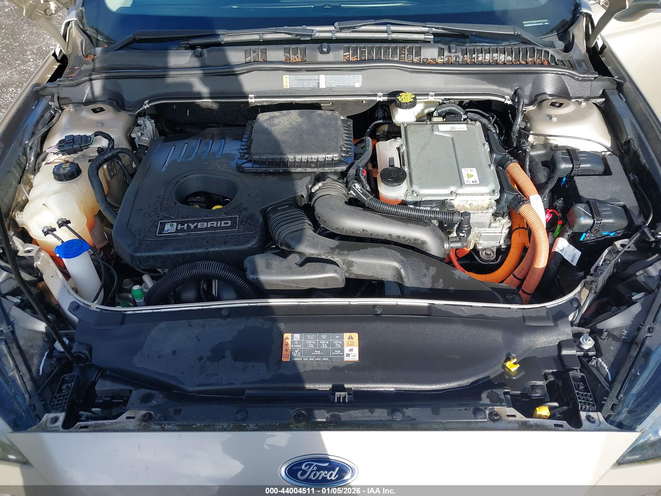 FORD FUSION image 10