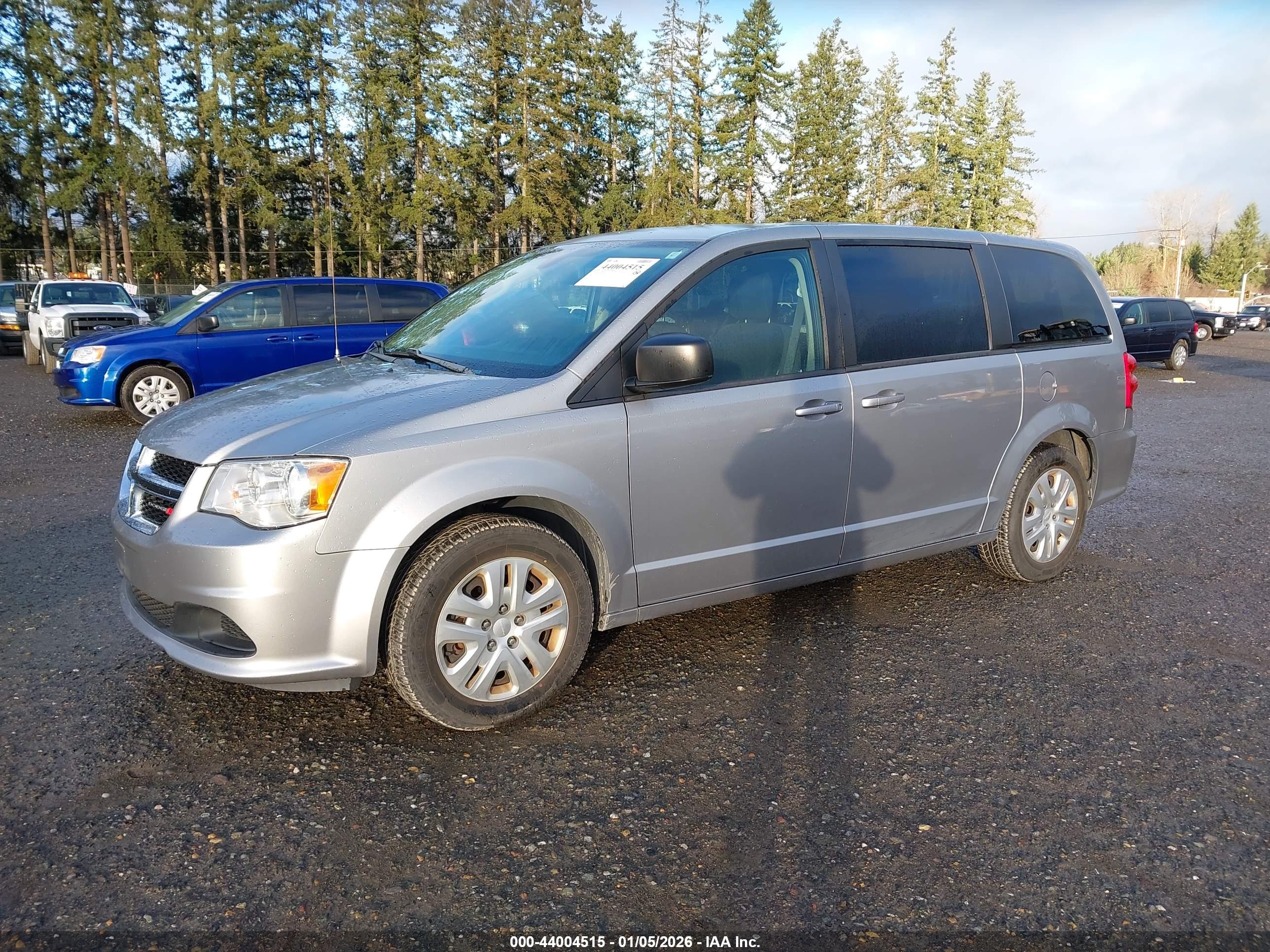 DODGE GRAND image 2