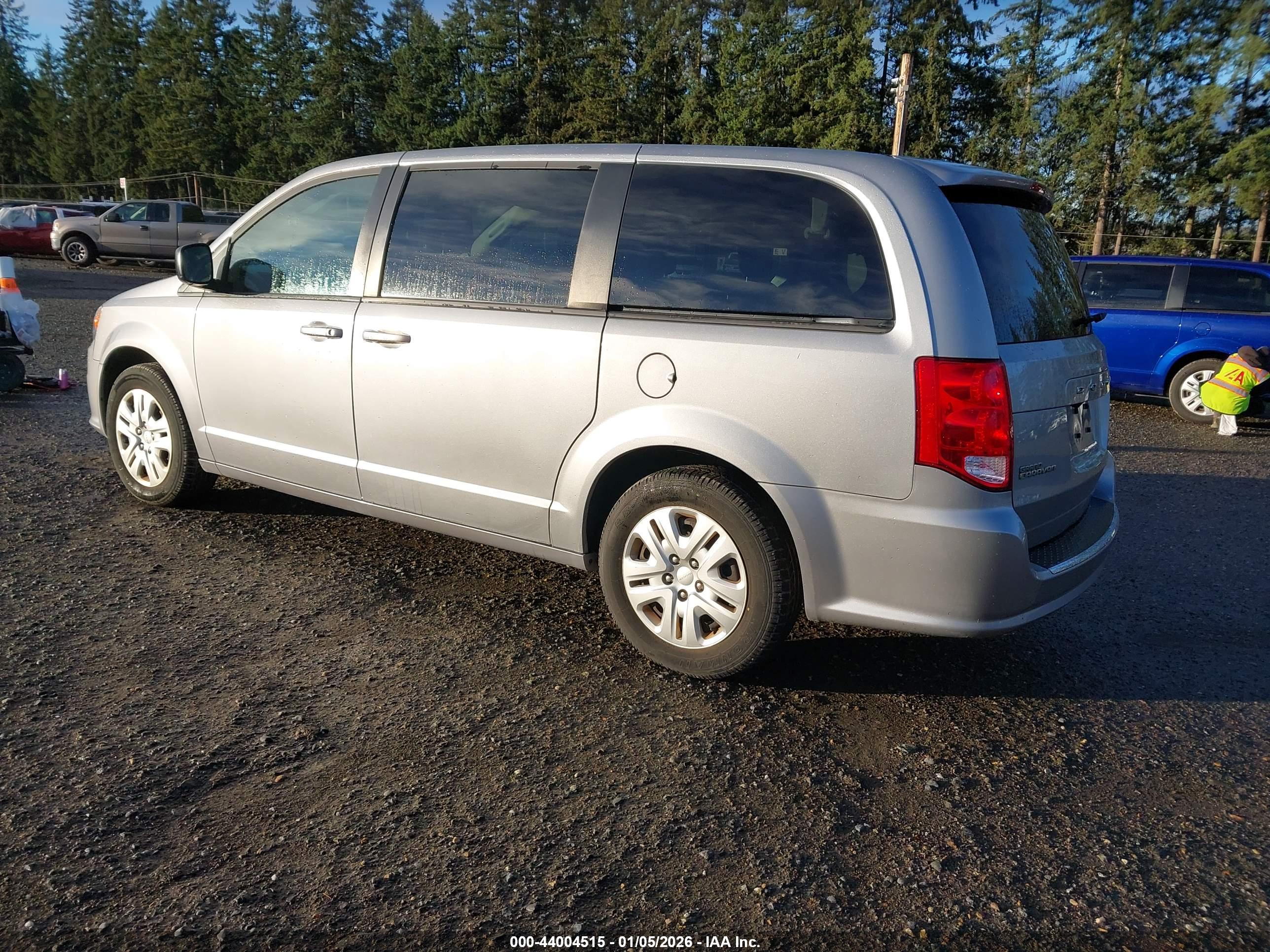 DODGE GRAND image 3