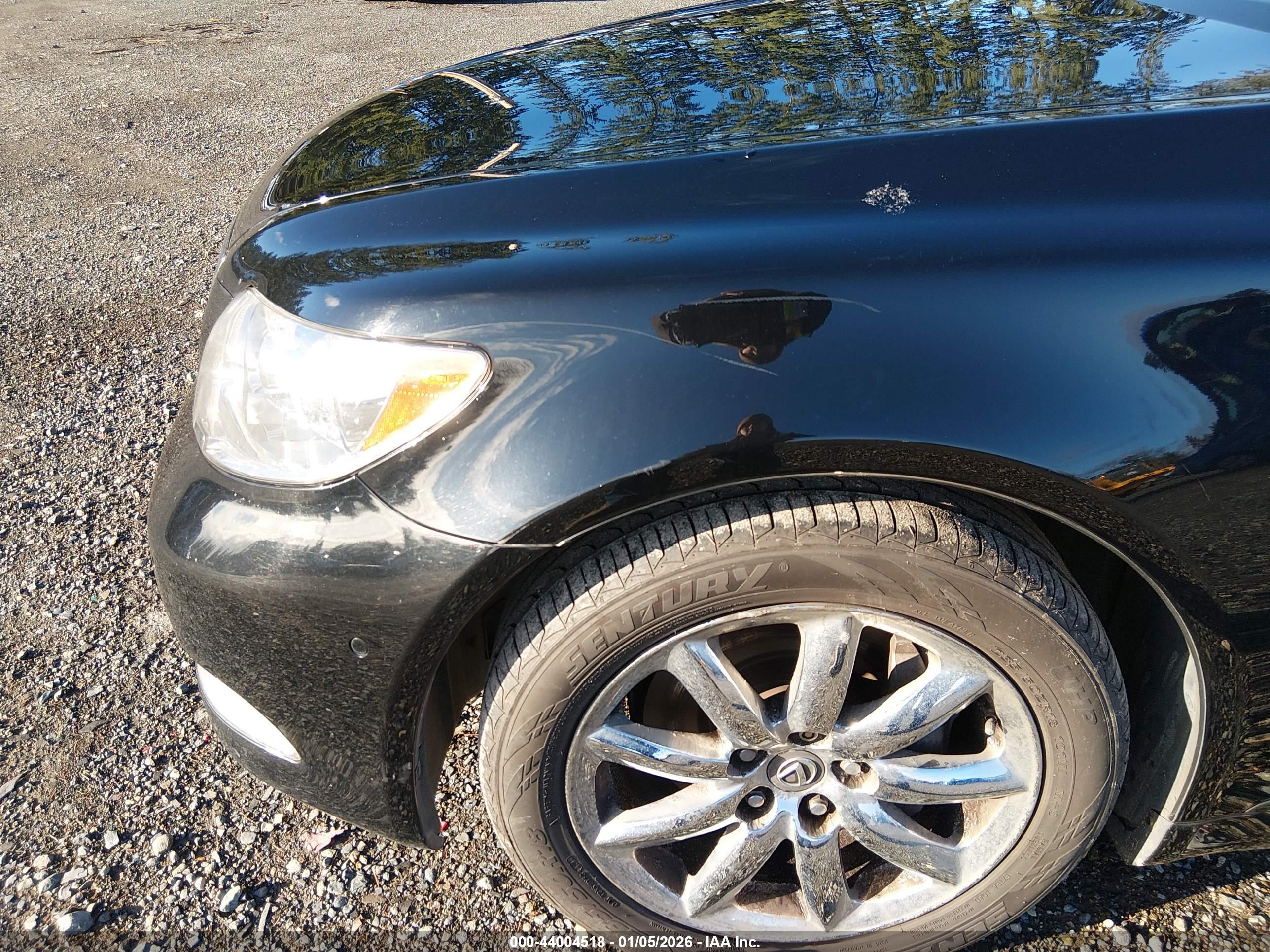 LEXUS LS image 6