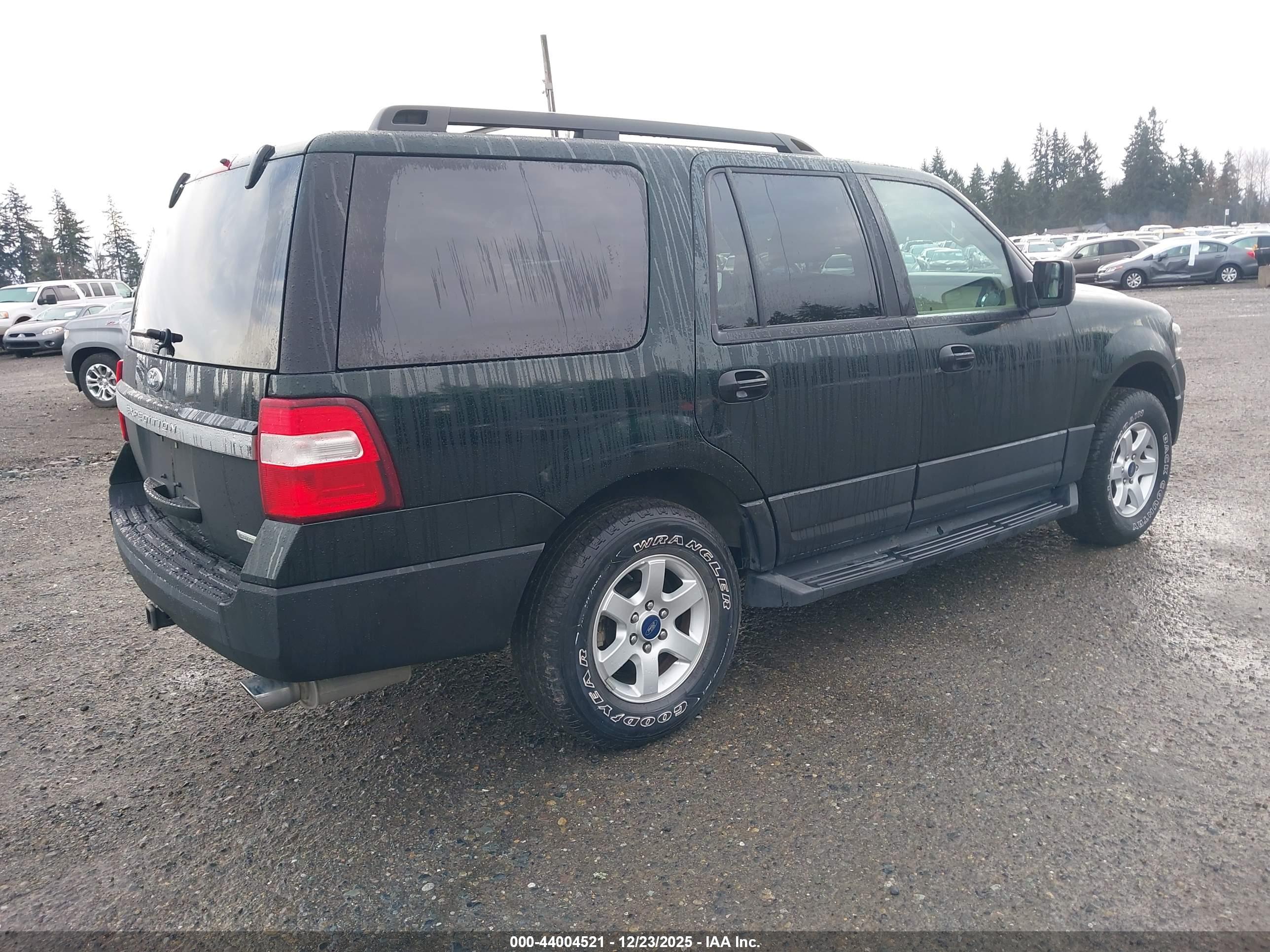 FORD EXPEDITION image 4