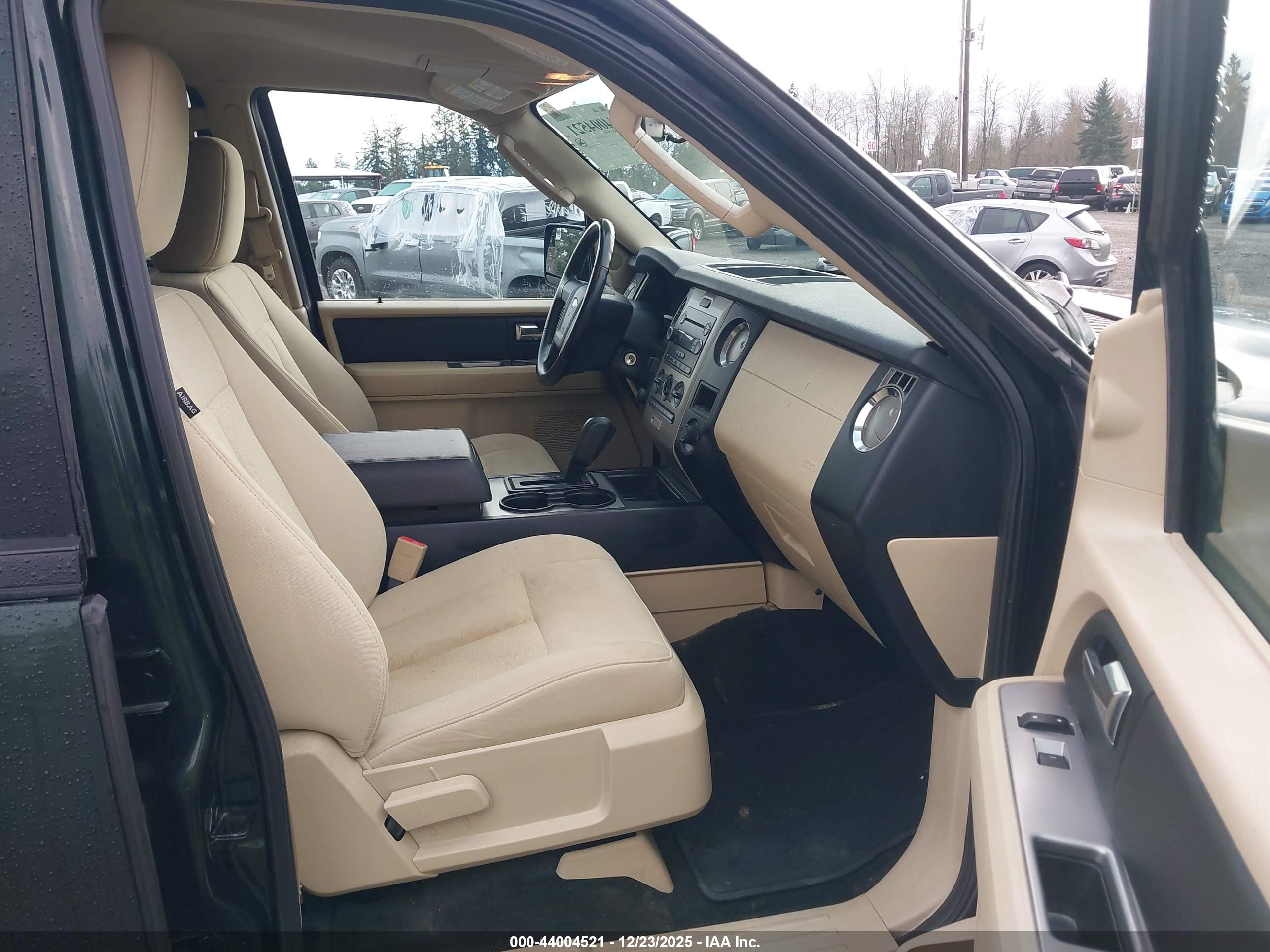 FORD EXPEDITION image 5