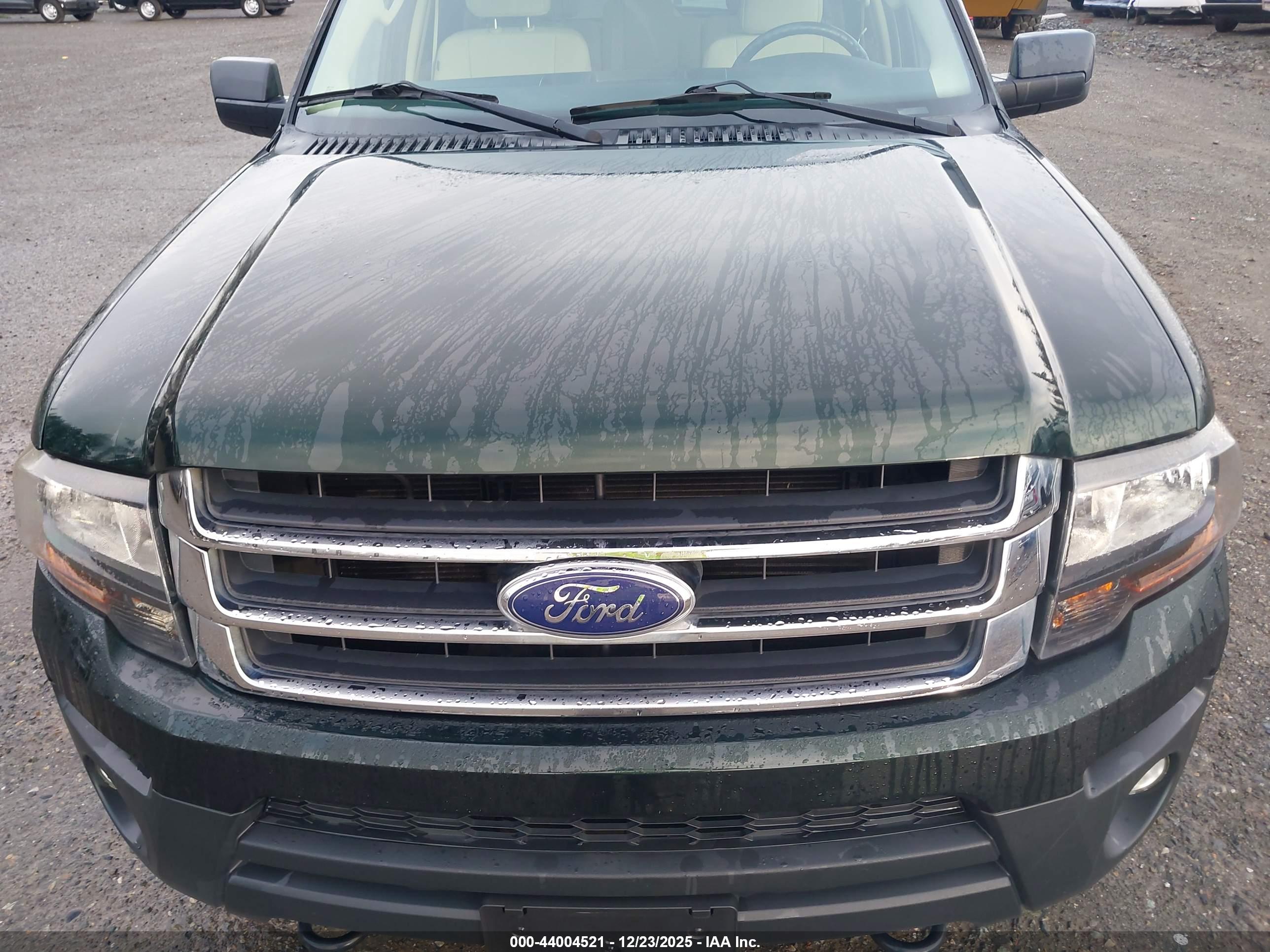 FORD EXPEDITION image 6