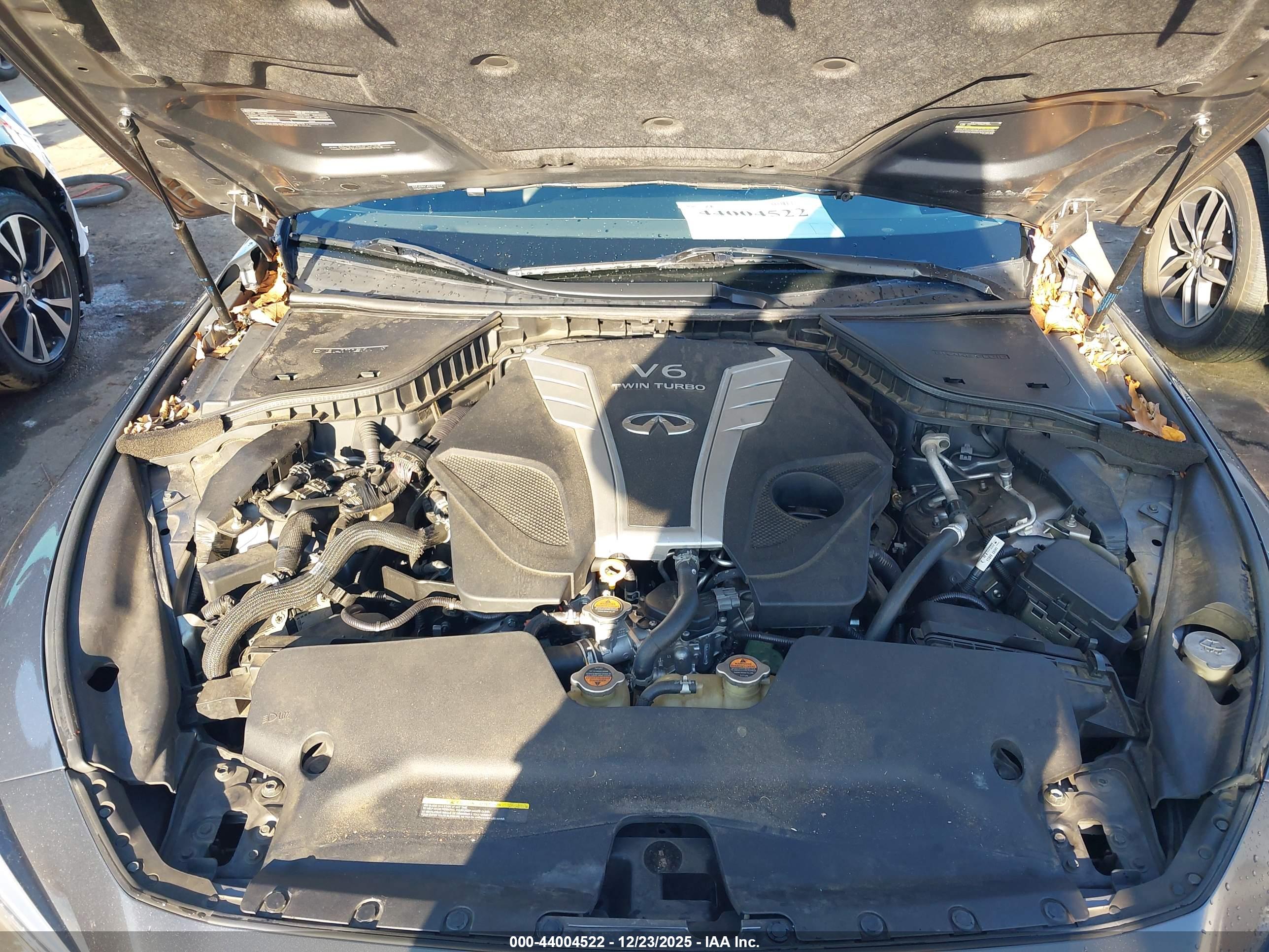 INFINITI Q50 image 10