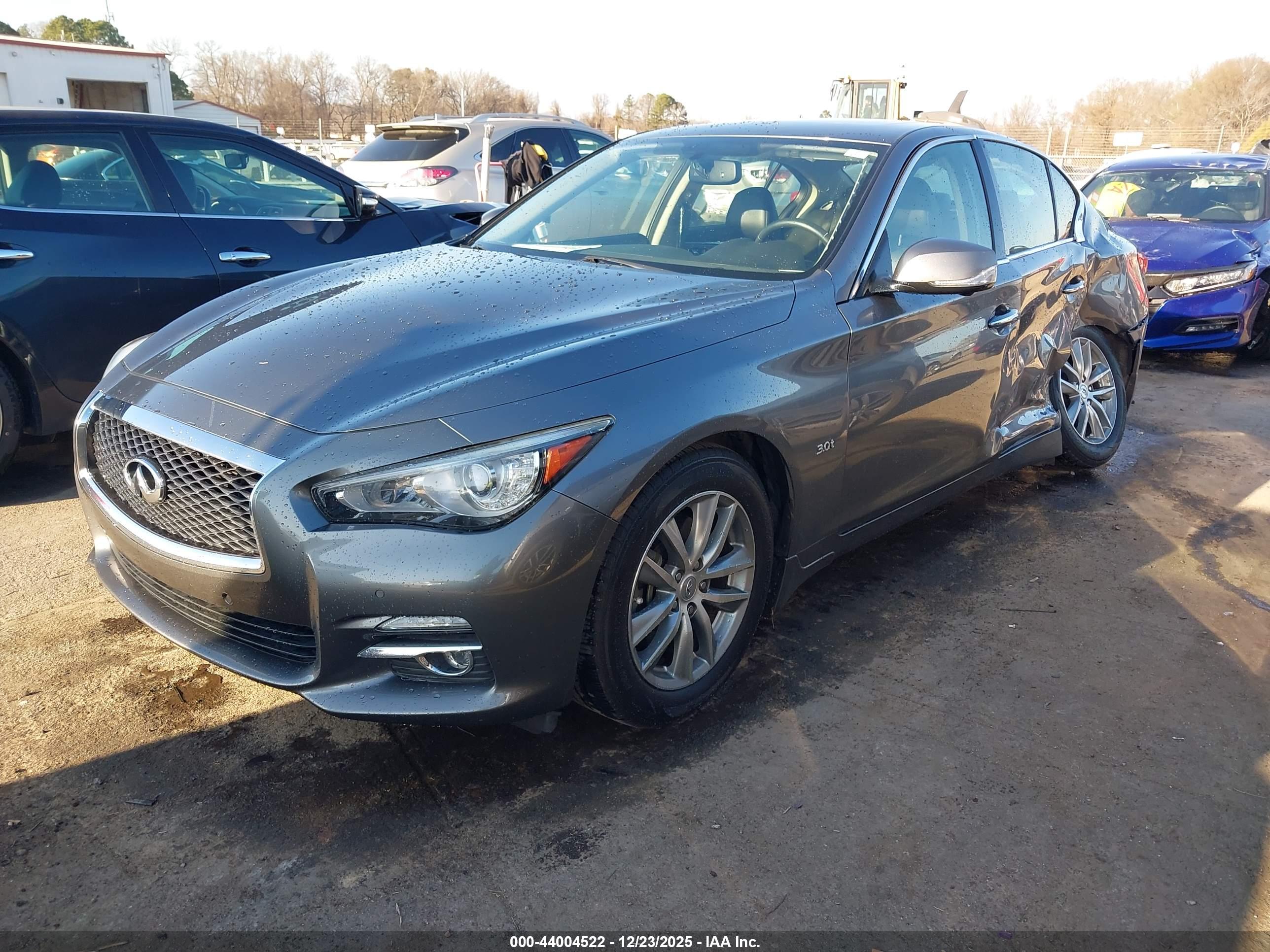 INFINITI Q50 image 2