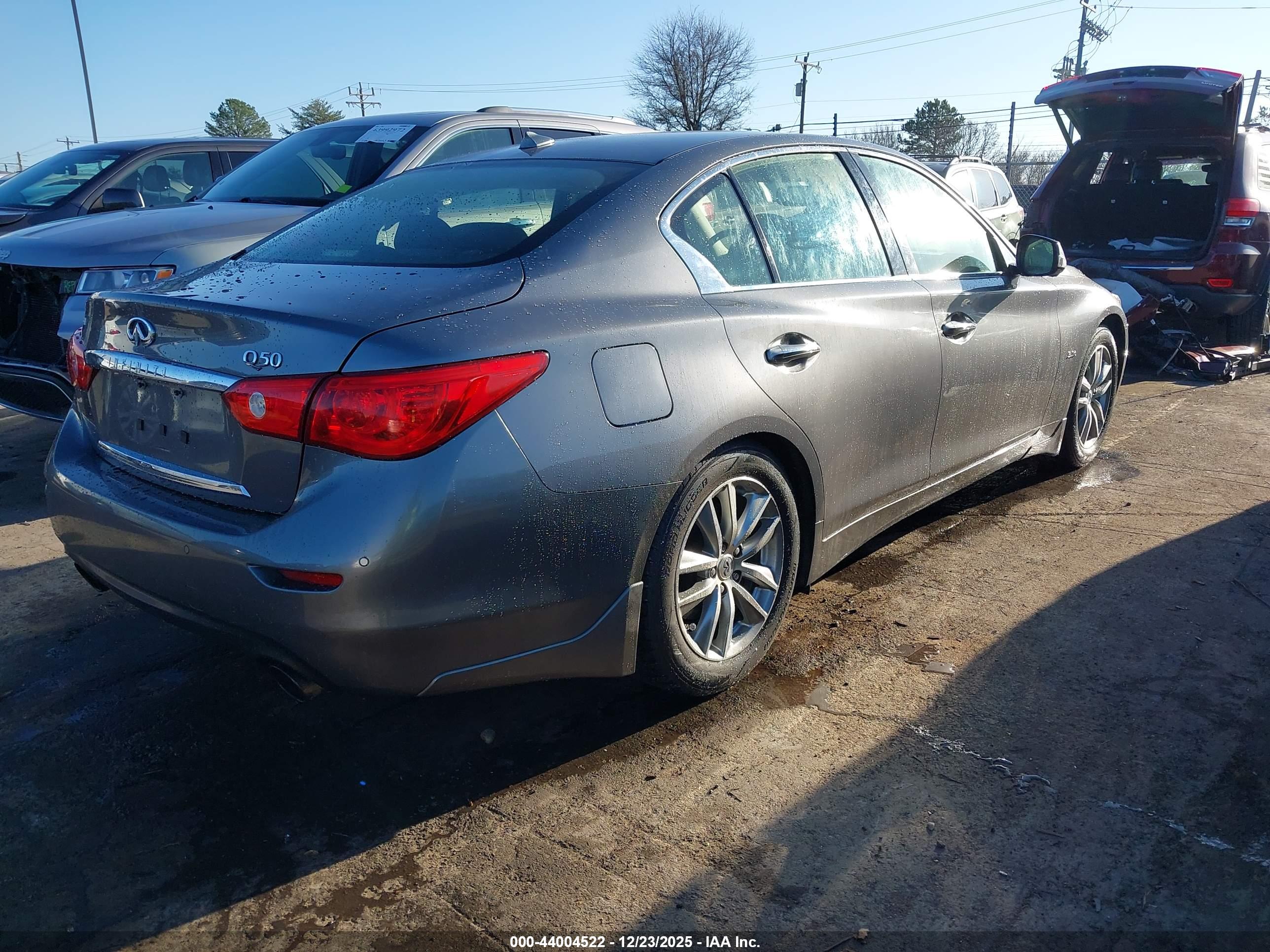 INFINITI Q50 image 4