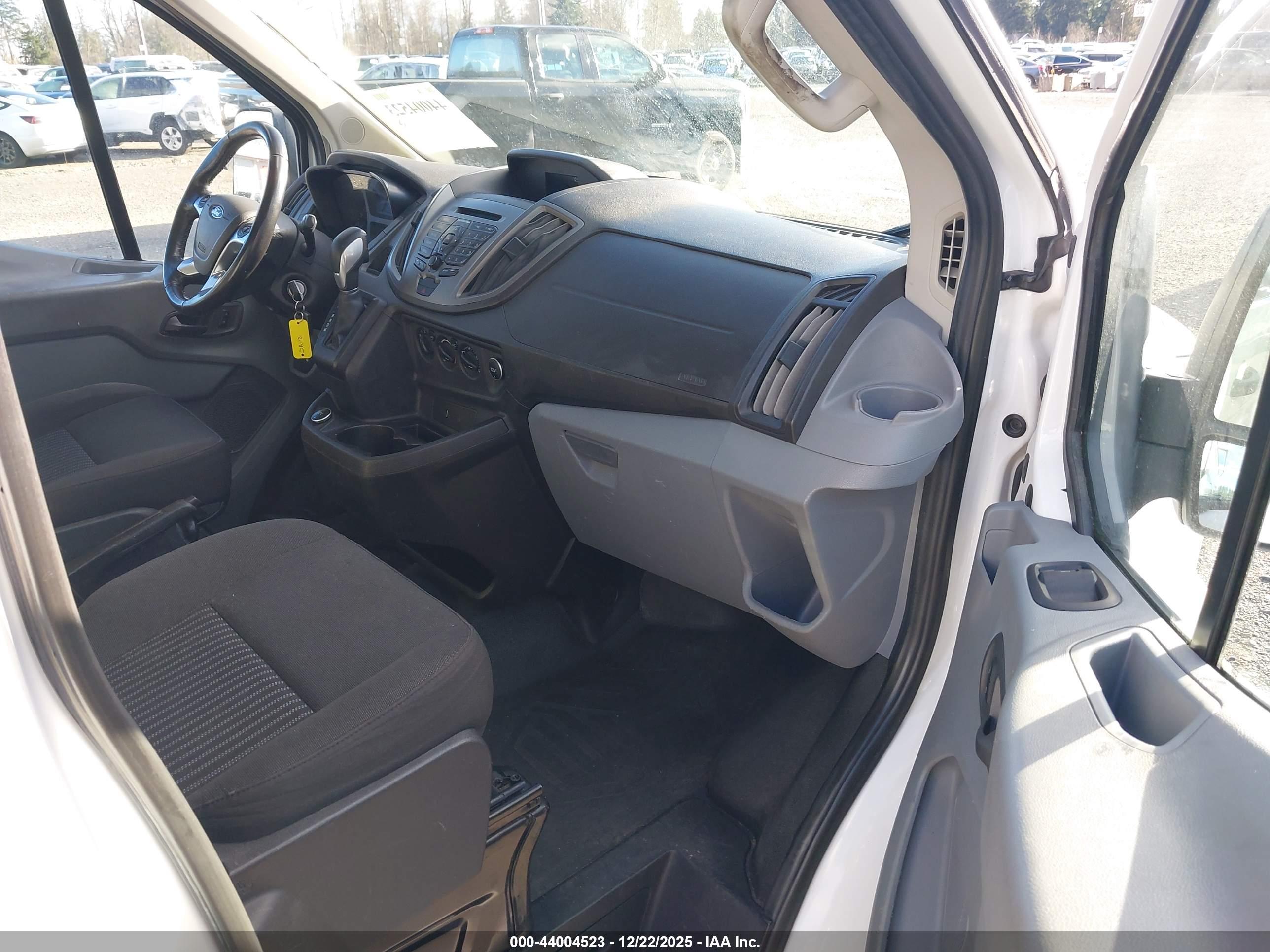 FORD TRANSIT-350 image 5