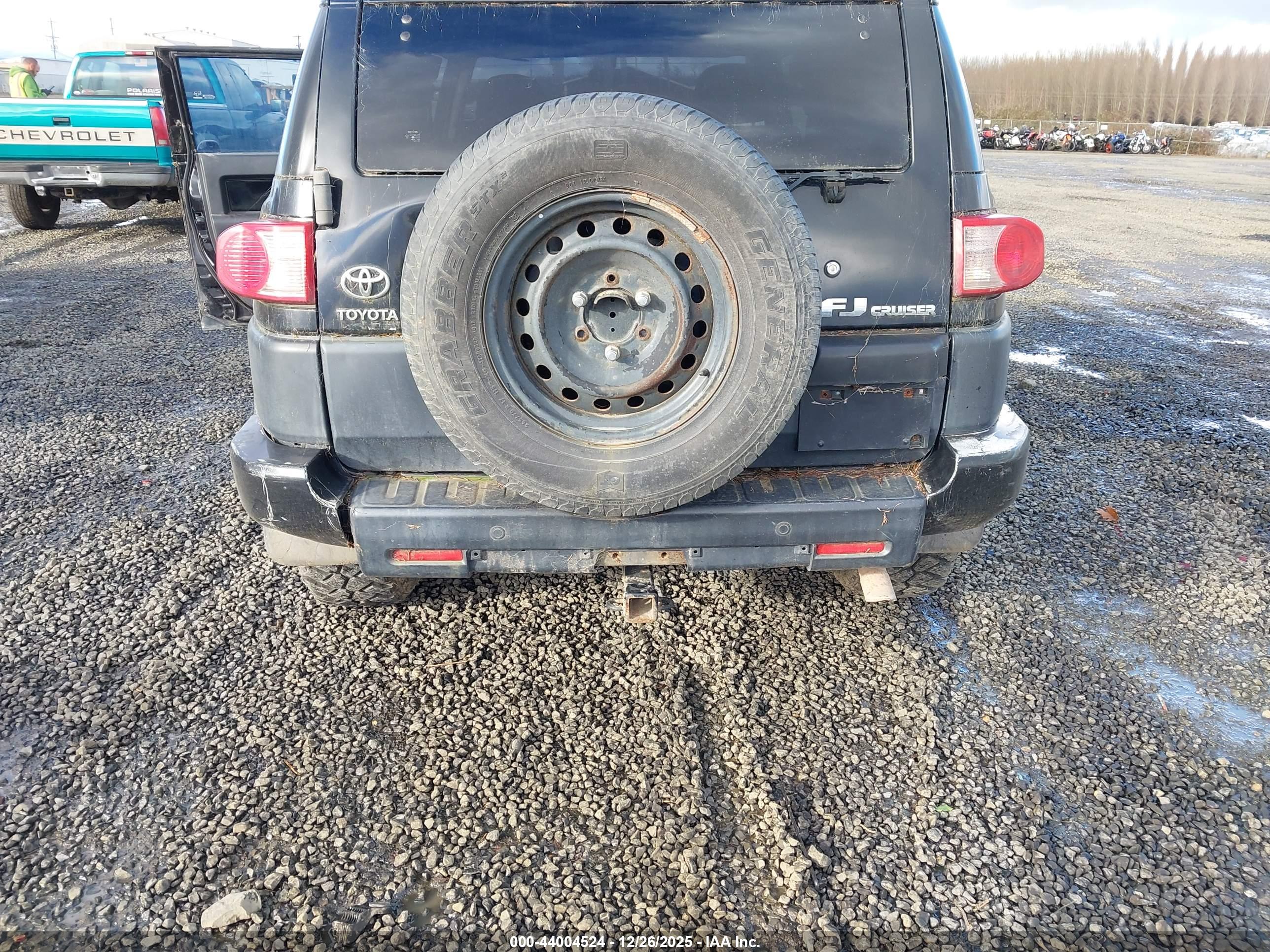 TOYOTA FJ image 6