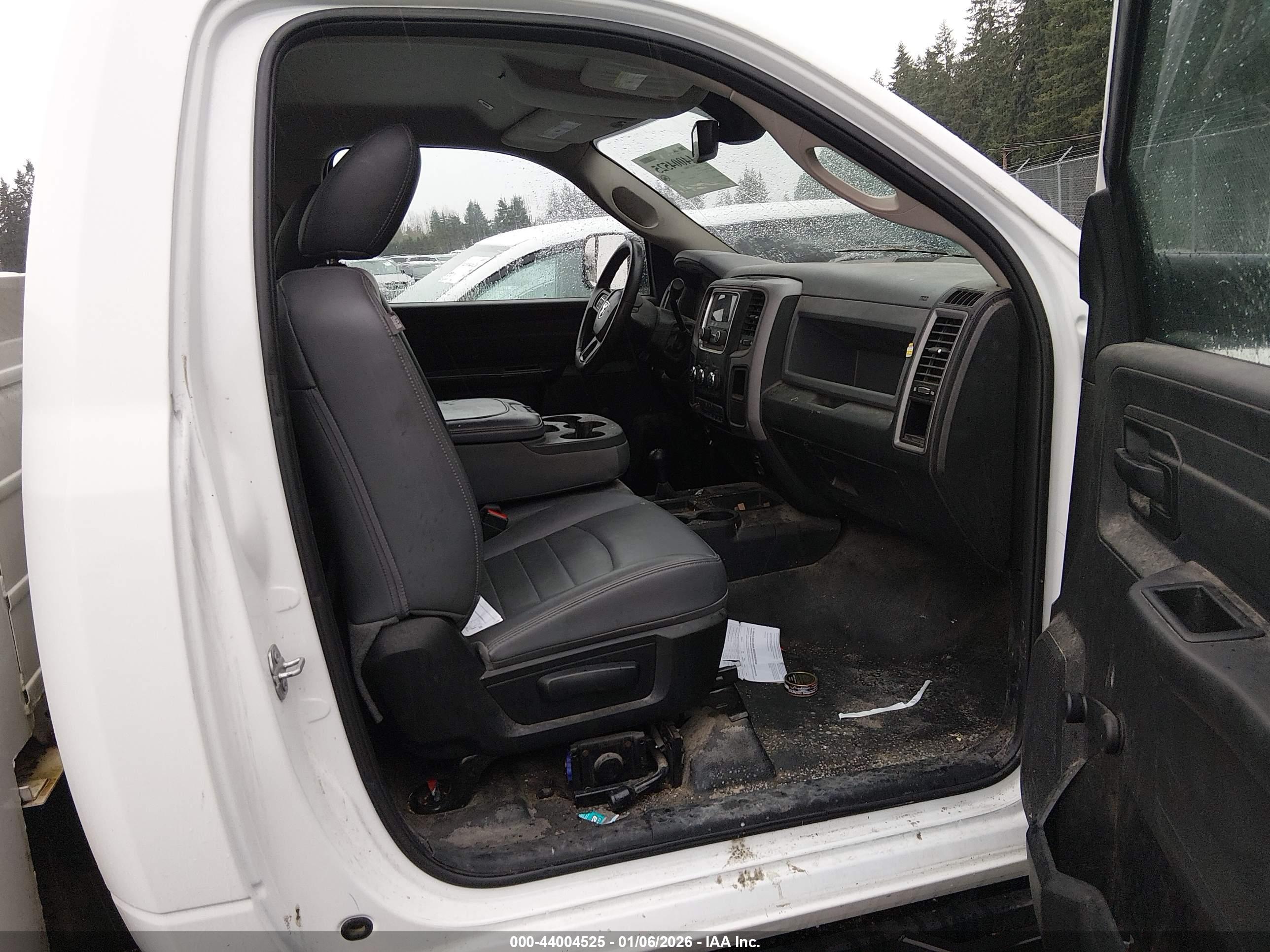 RAM 2500 image 5