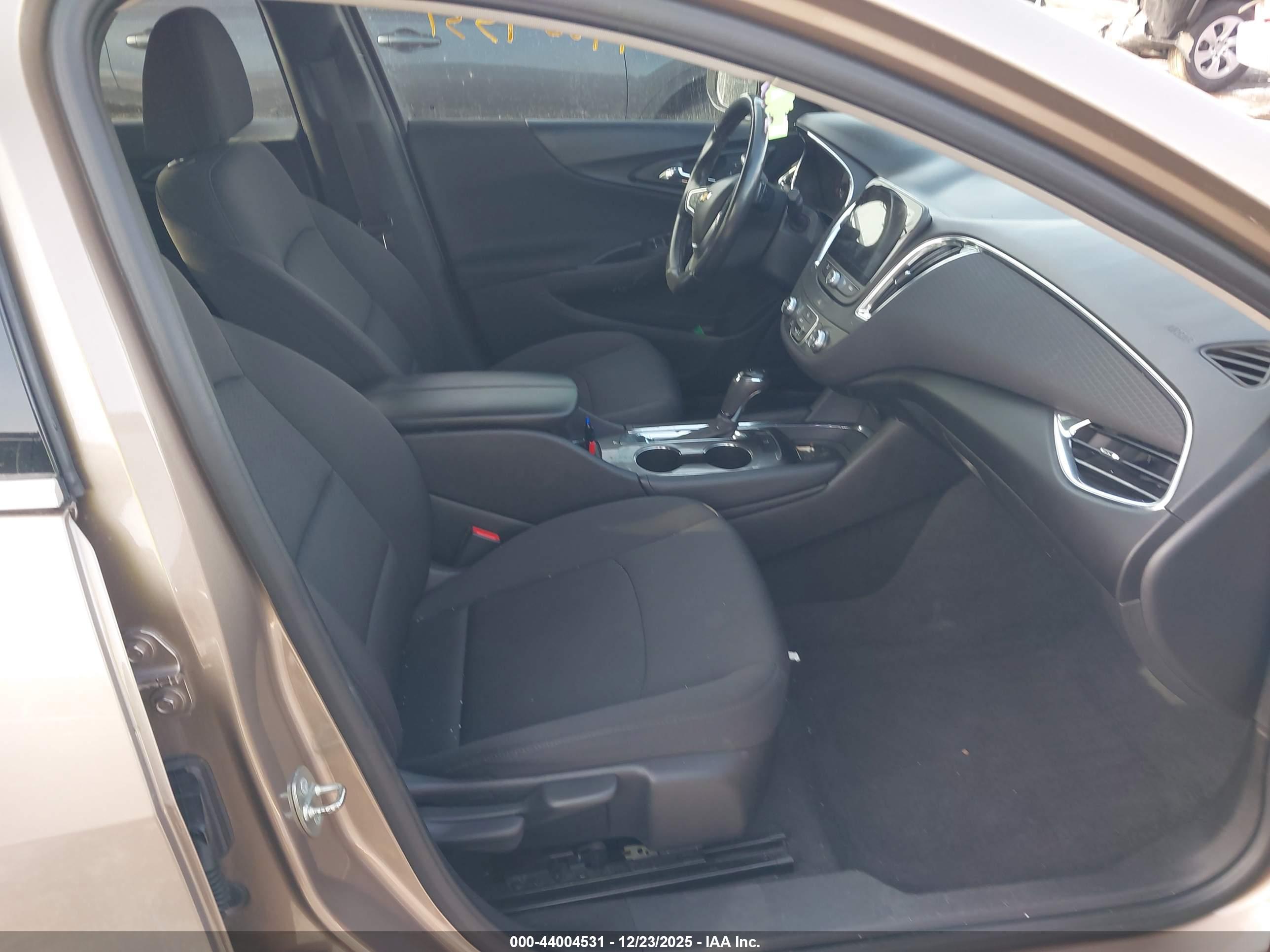 CHEVROLET MALIBU image 5