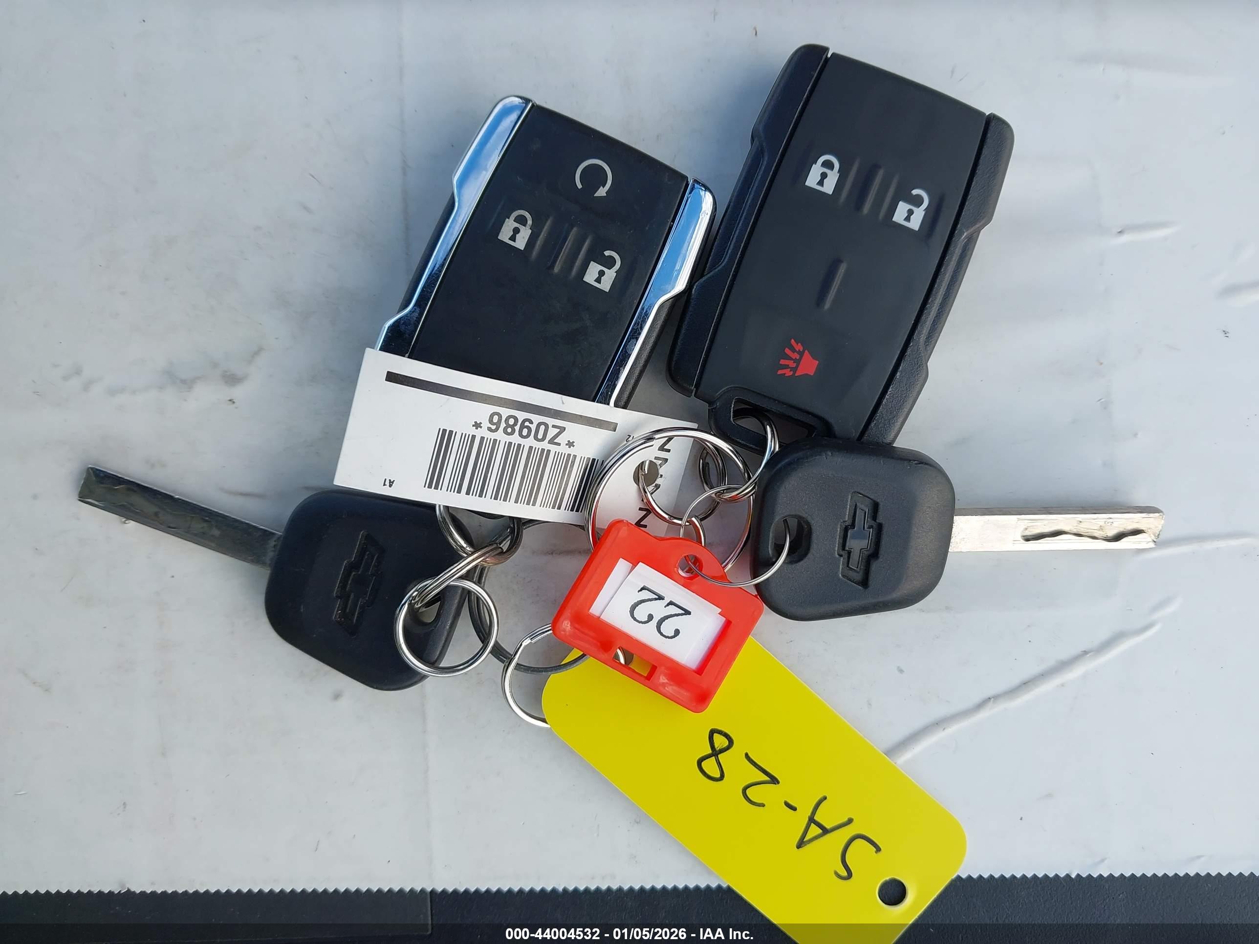 CHEVROLET COLORADO image 11
