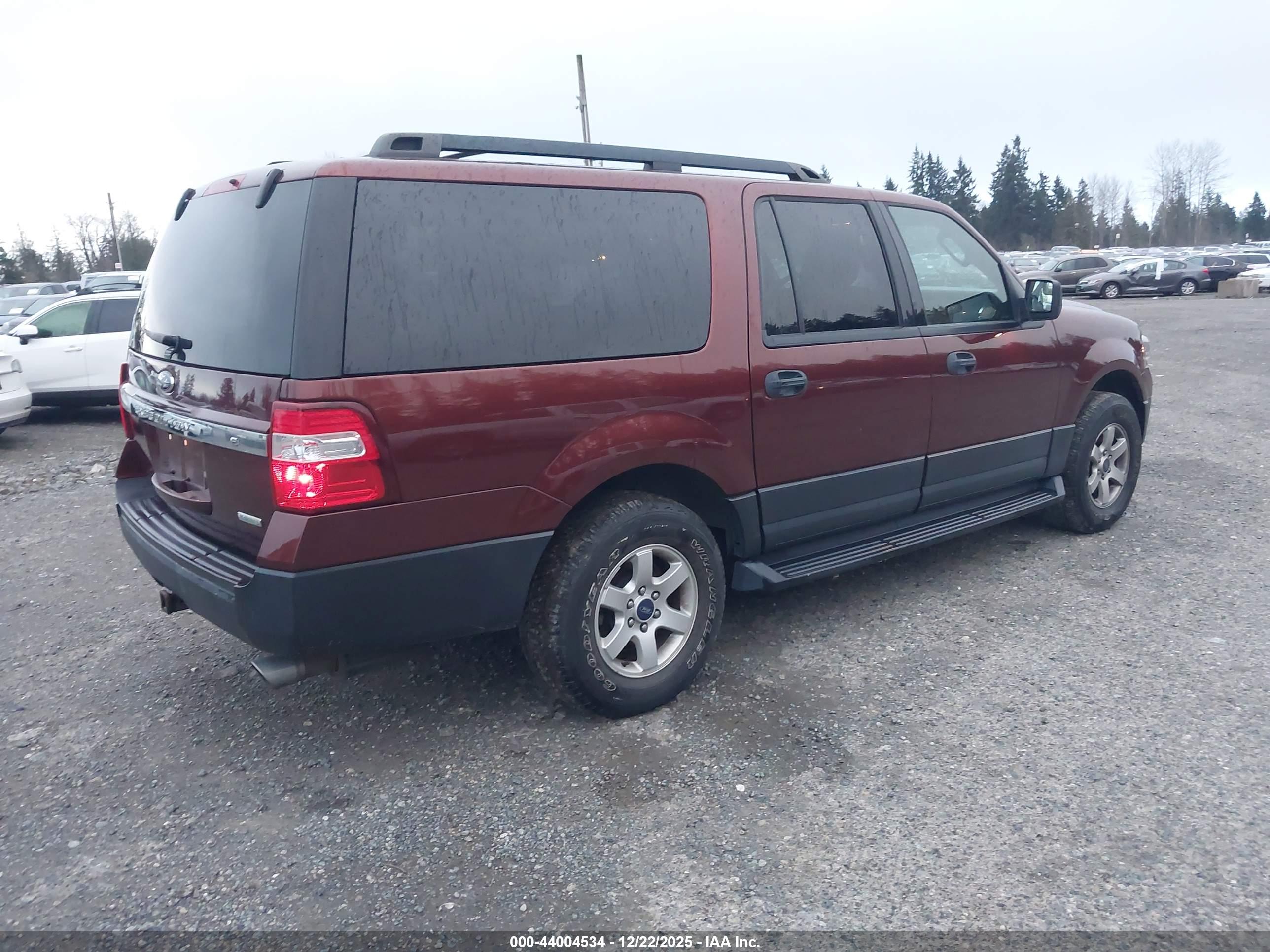 FORD EXPEDITION image 4