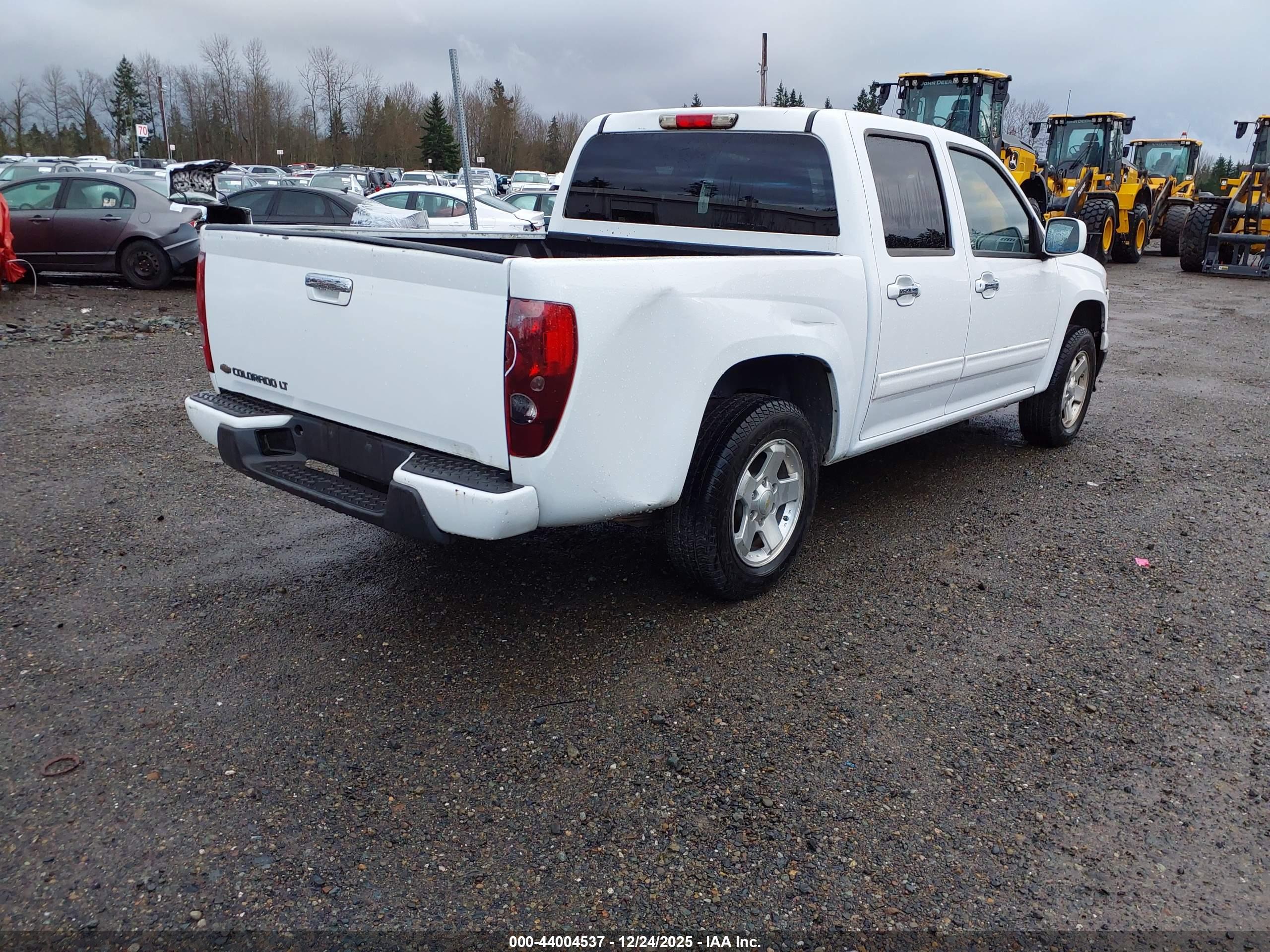 CHEVROLET COLORADO image 4