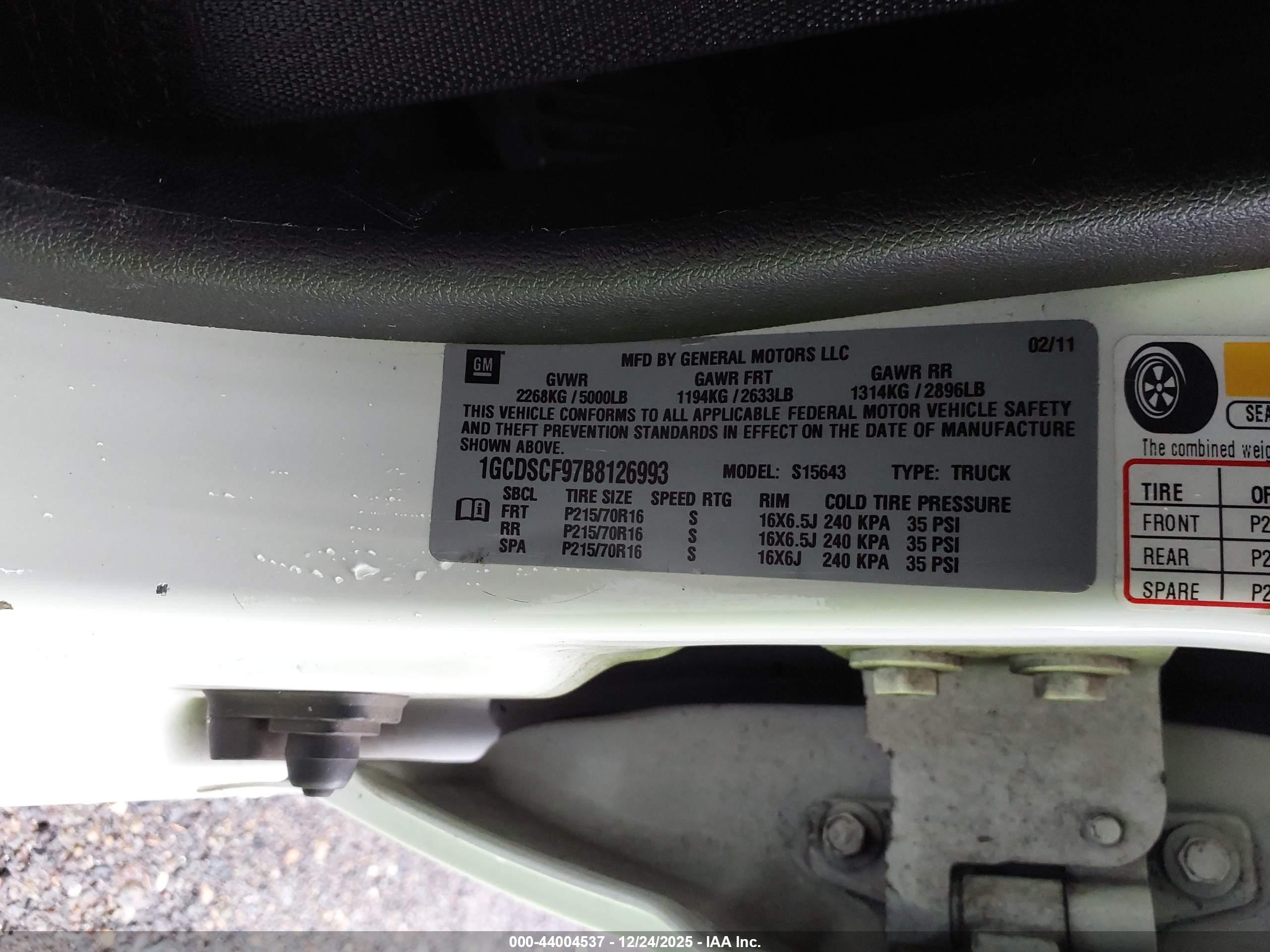 CHEVROLET COLORADO image 9