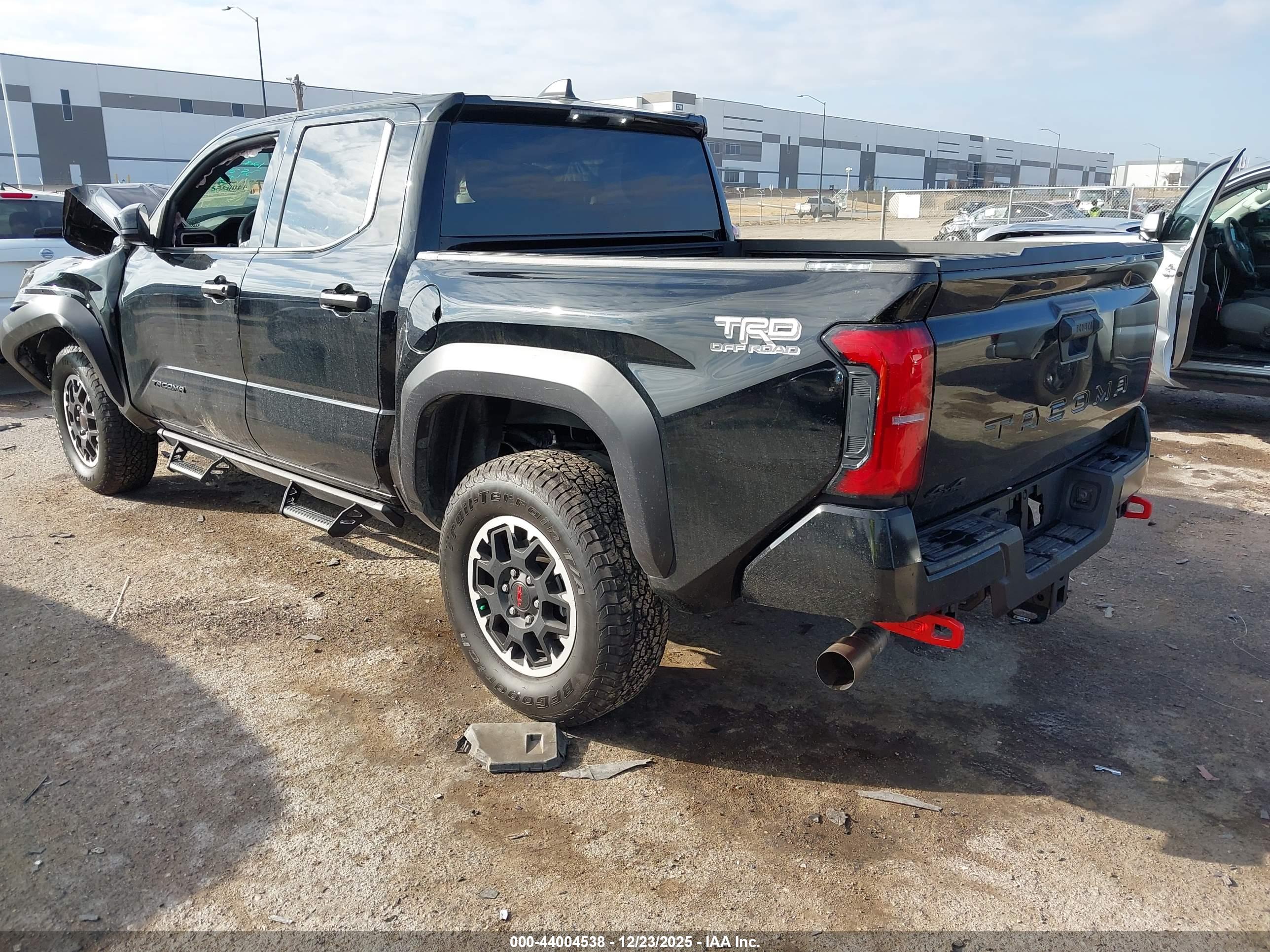 TOYOTA TACOMA image 3