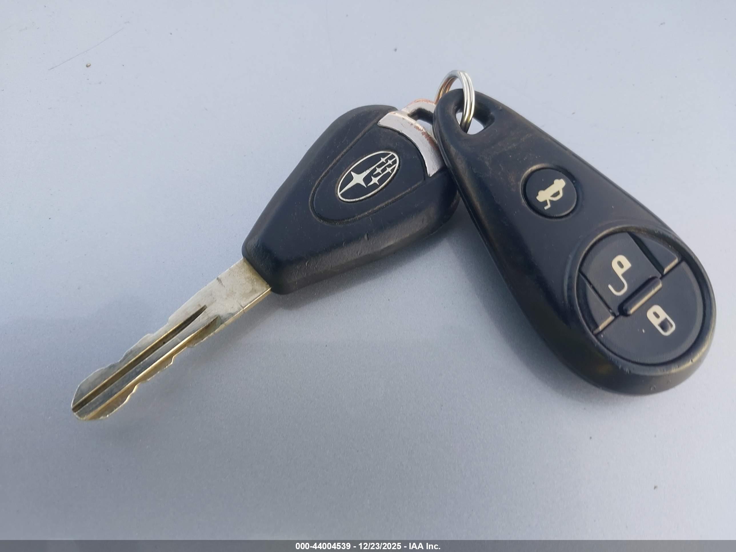 SUBARU LEGACY image 11