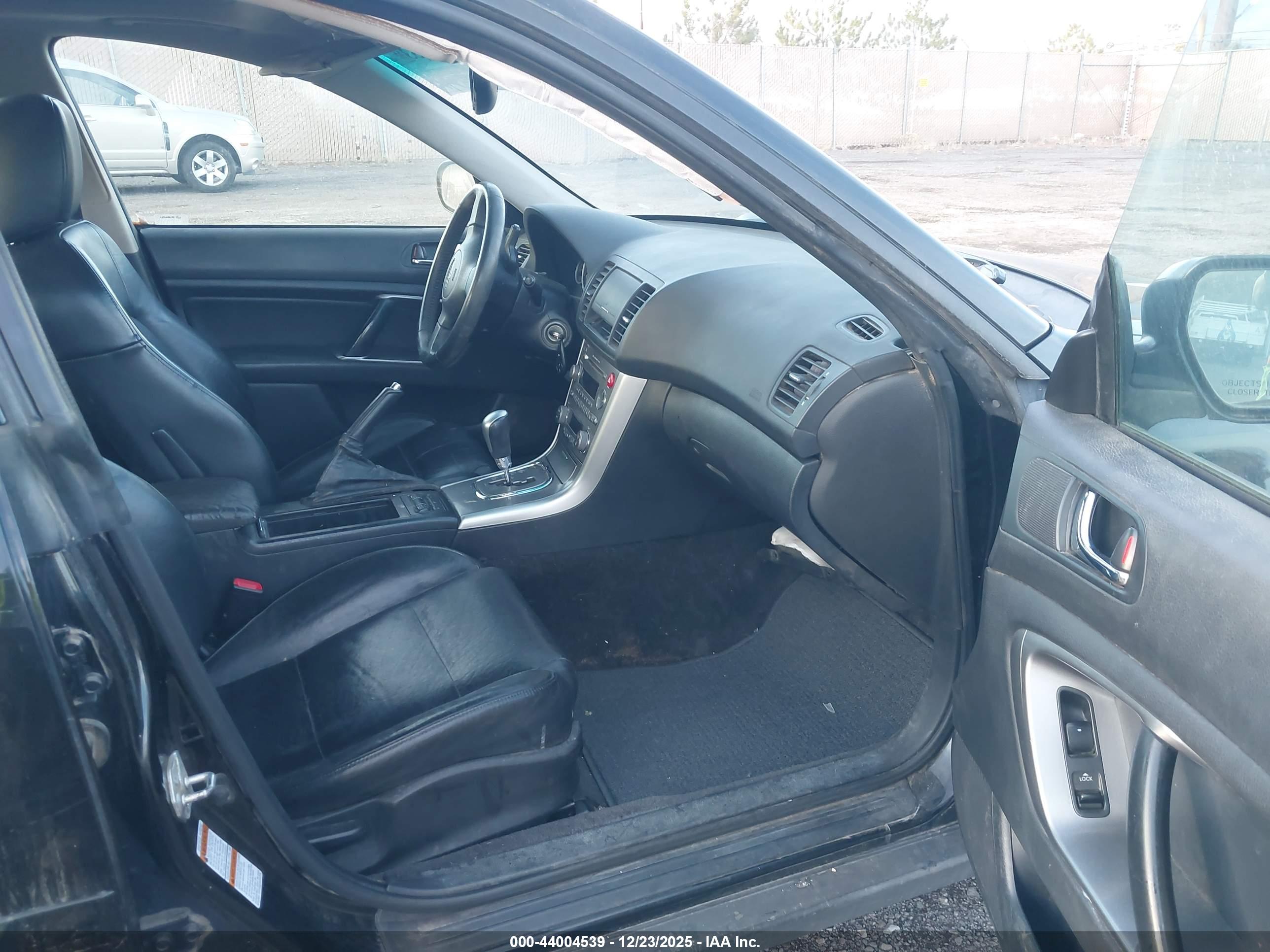 SUBARU LEGACY image 5