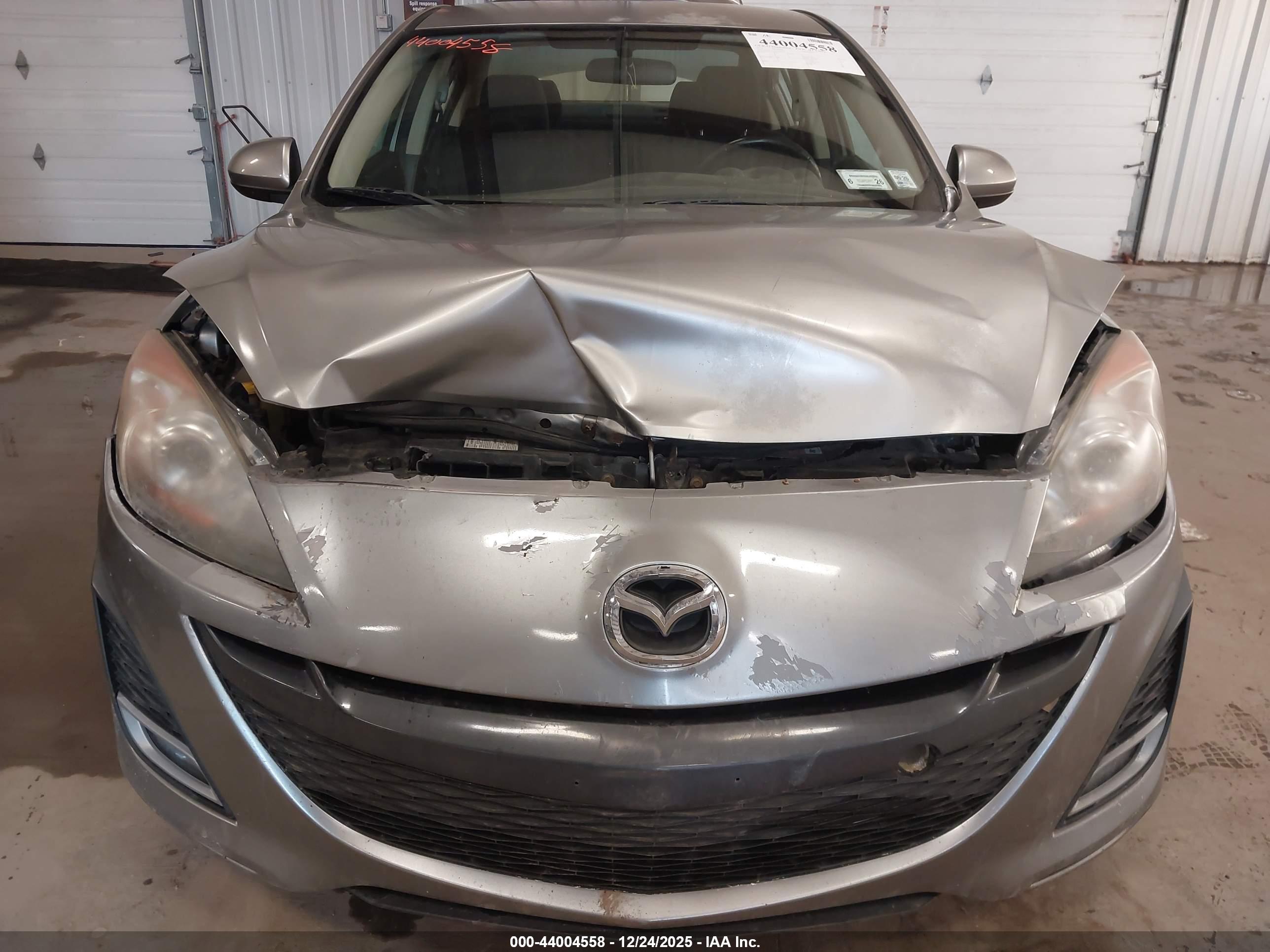 MAZDA MAZDA3 image 6