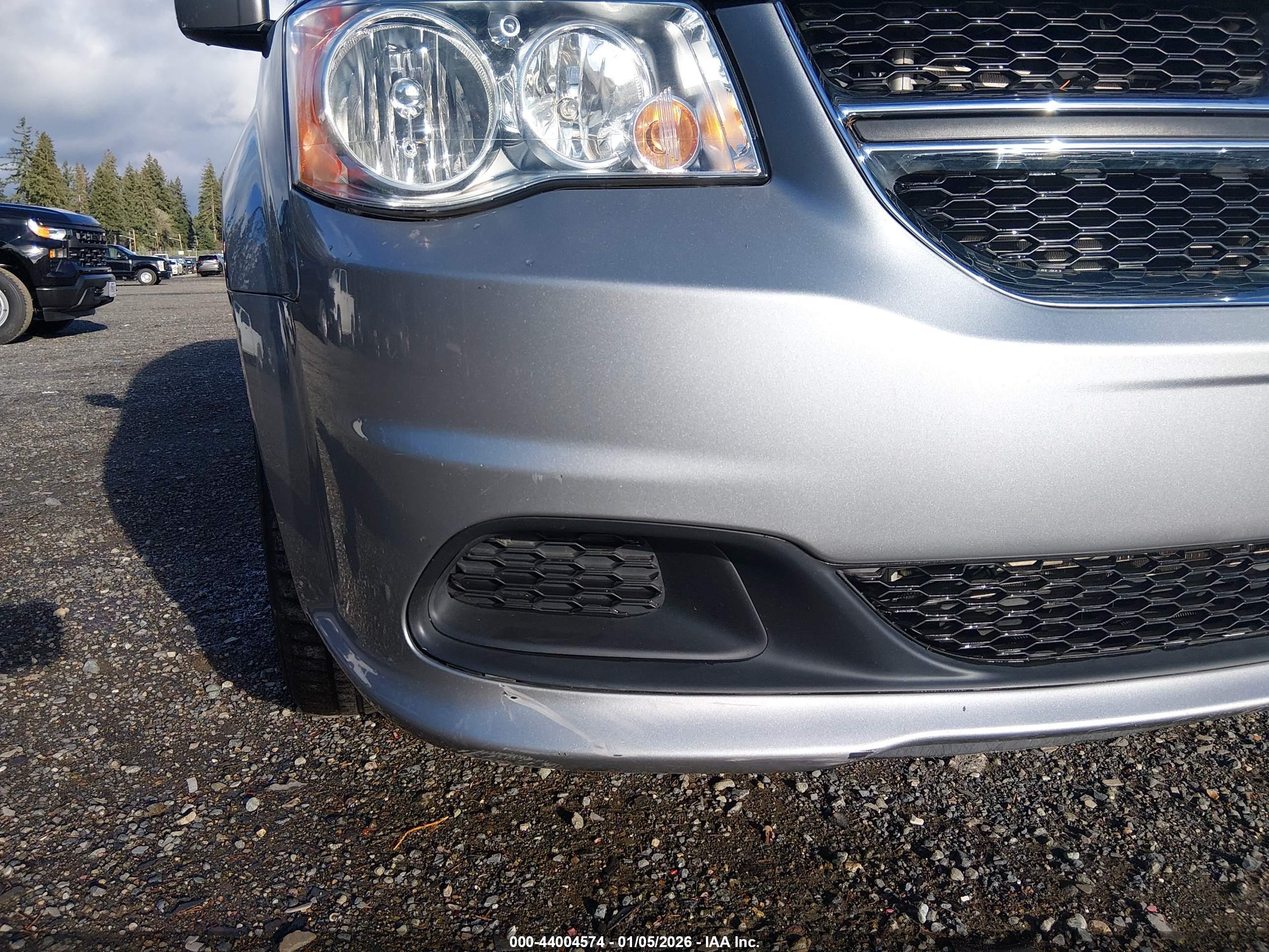 DODGE GRAND image 6