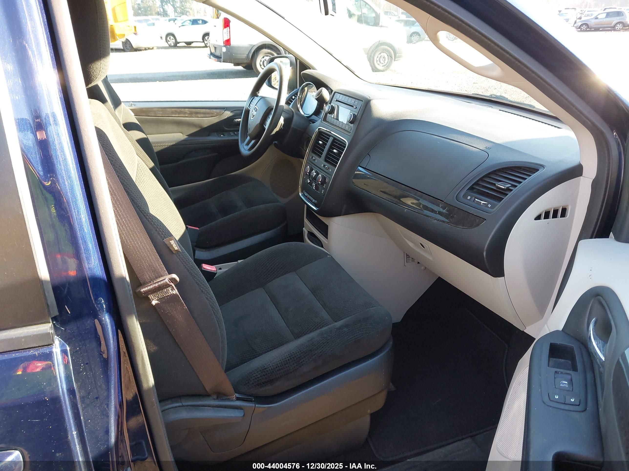 DODGE GRAND image 5