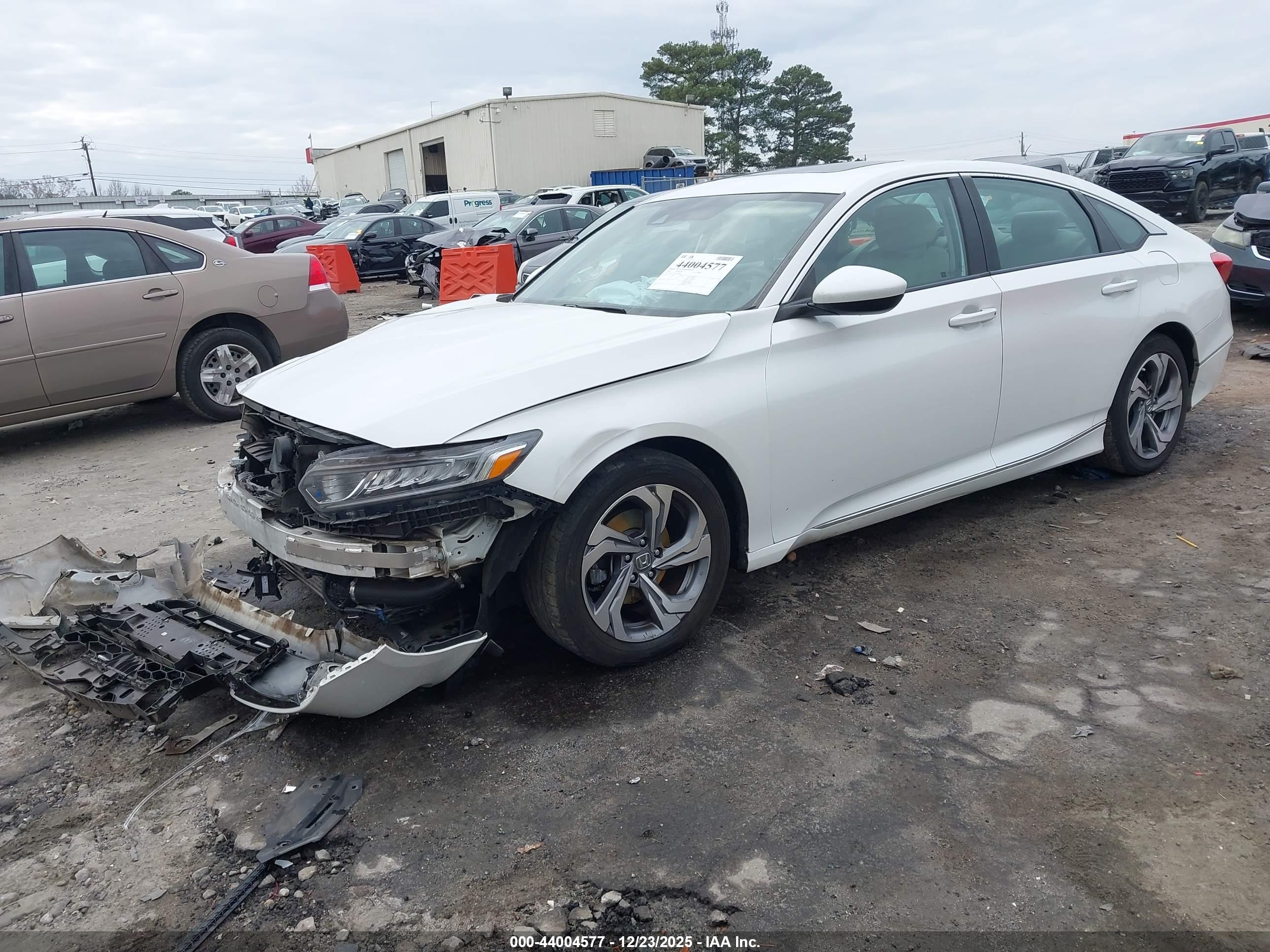 HONDA ACCORD image 2