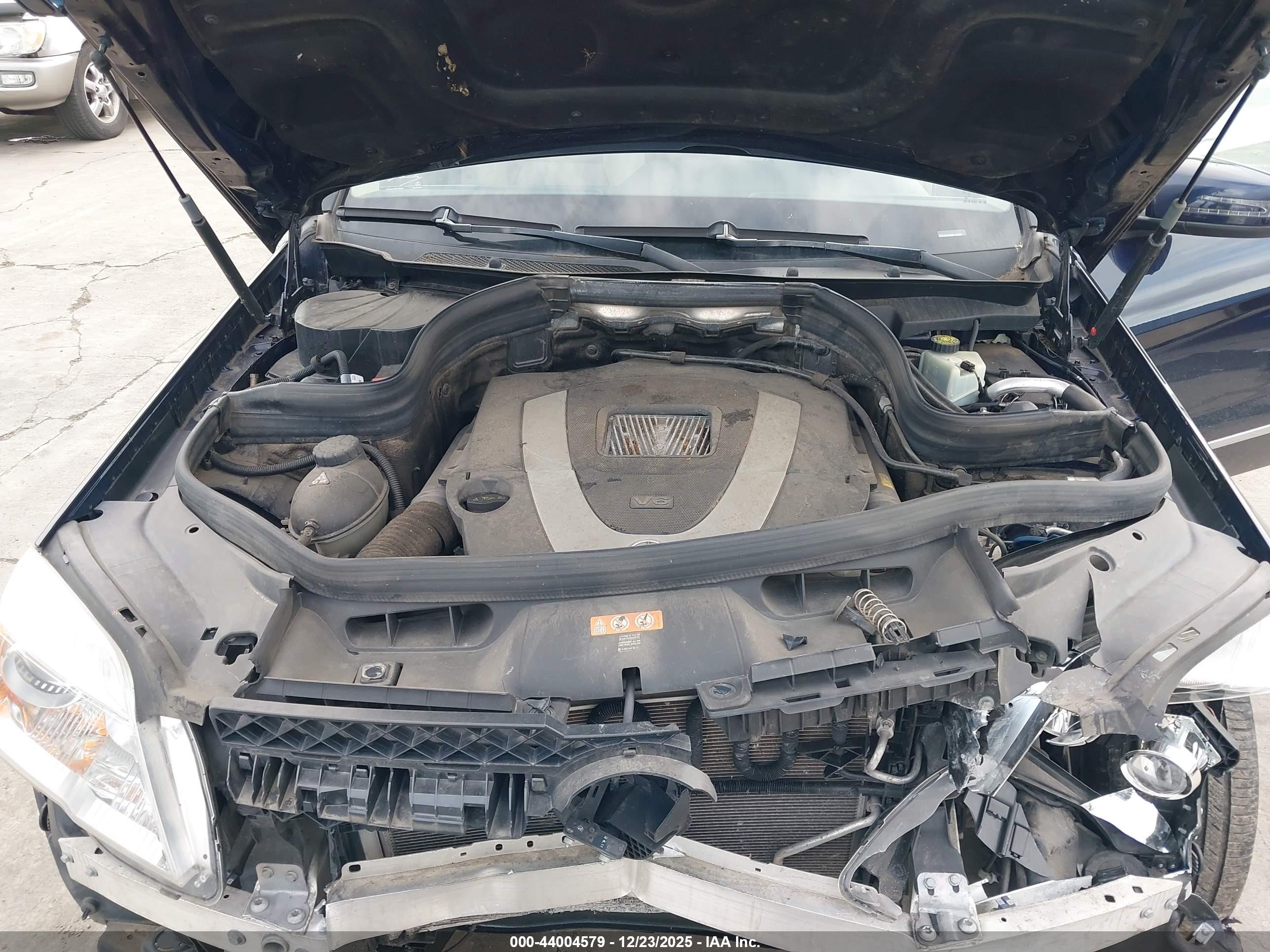 MERCEDES-BENZ GLK image 10