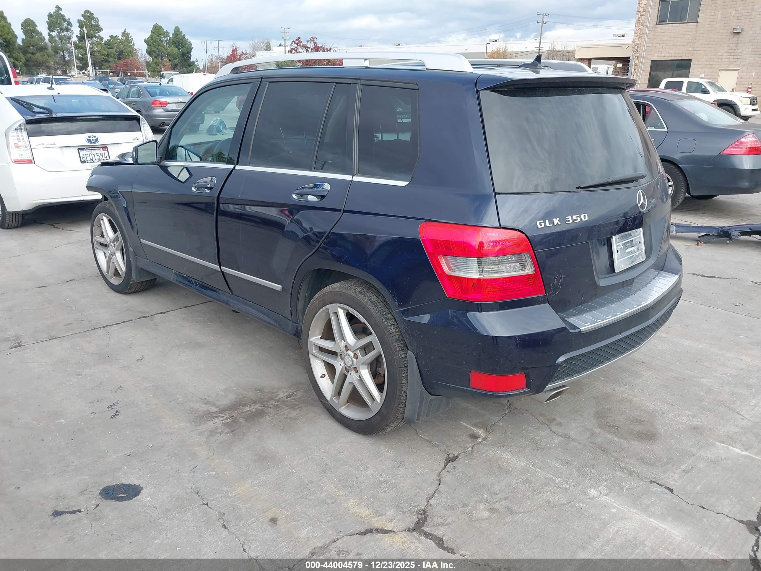 MERCEDES-BENZ GLK image 3