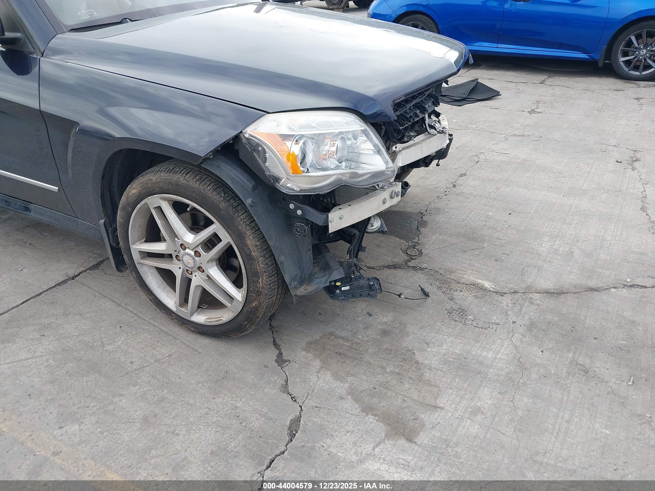 MERCEDES-BENZ GLK image 6