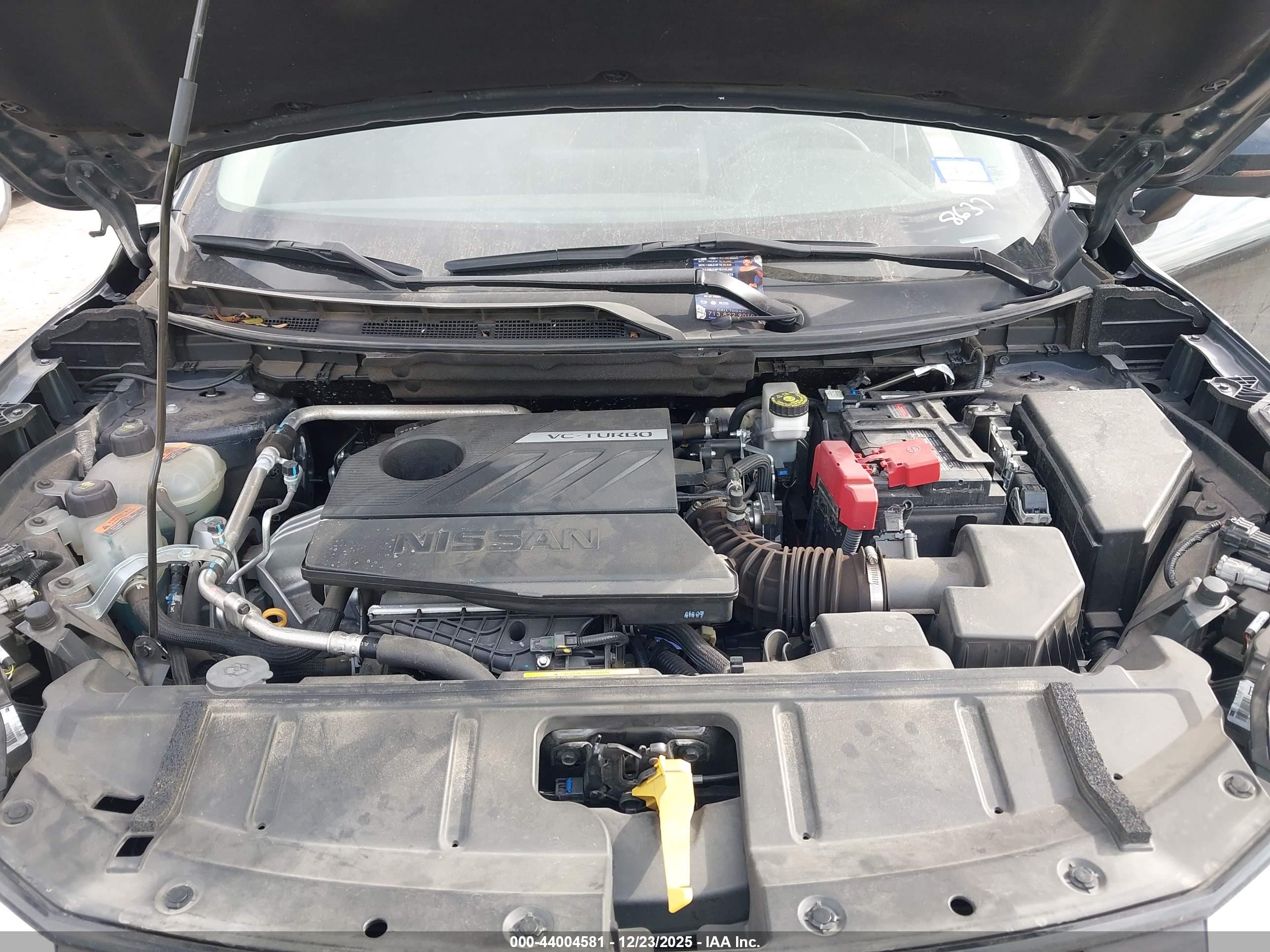 NISSAN ROGUE image 10
