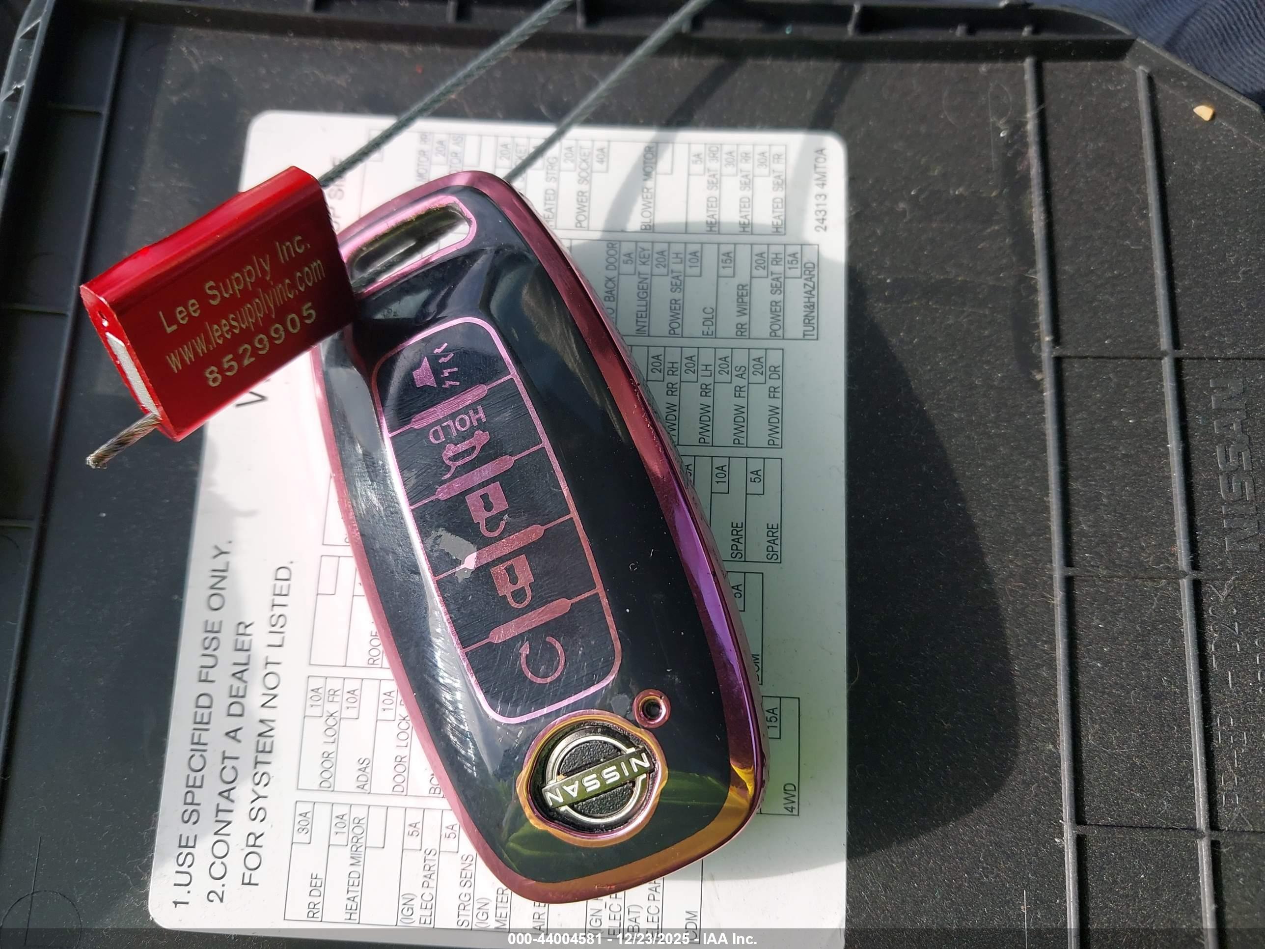 NISSAN ROGUE image 11